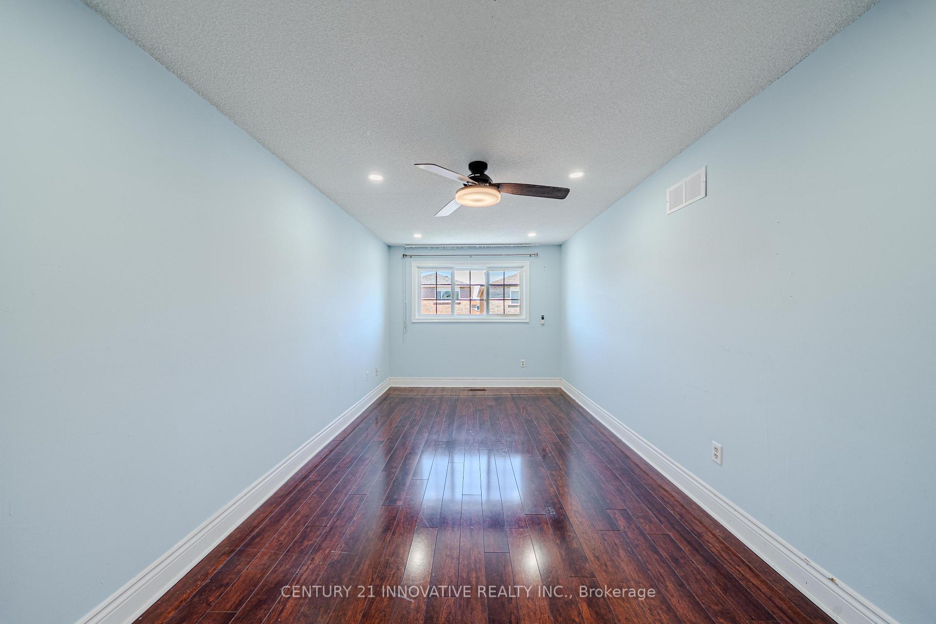 Photo 19 of 93 William Honey Crescent, Markham, Middlefield — HOMEH