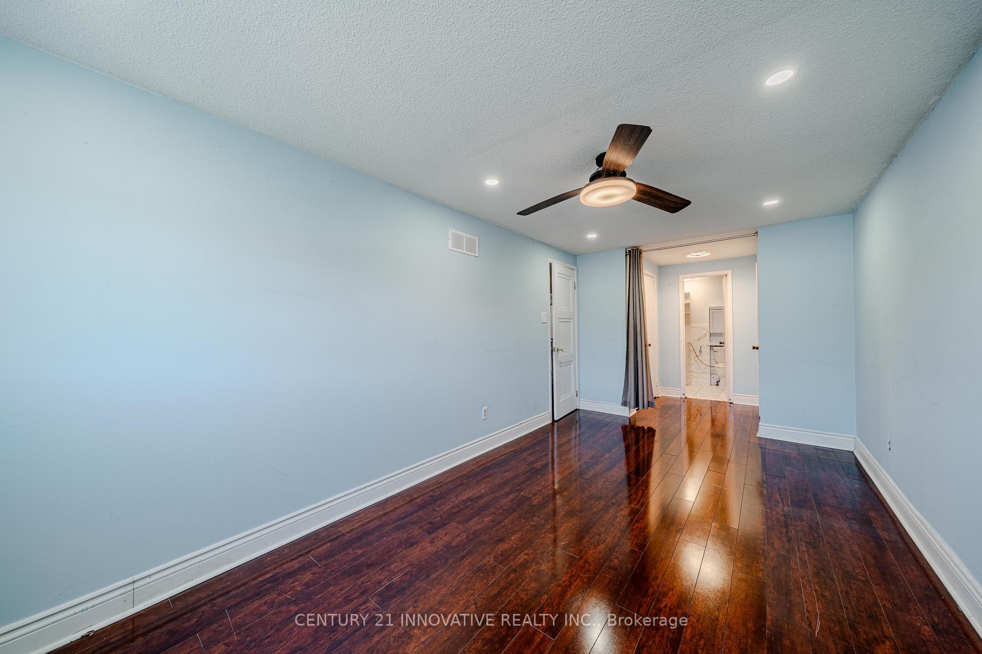 Photo 21 of 93 William Honey Crescent, Markham, Middlefield — HOMEH