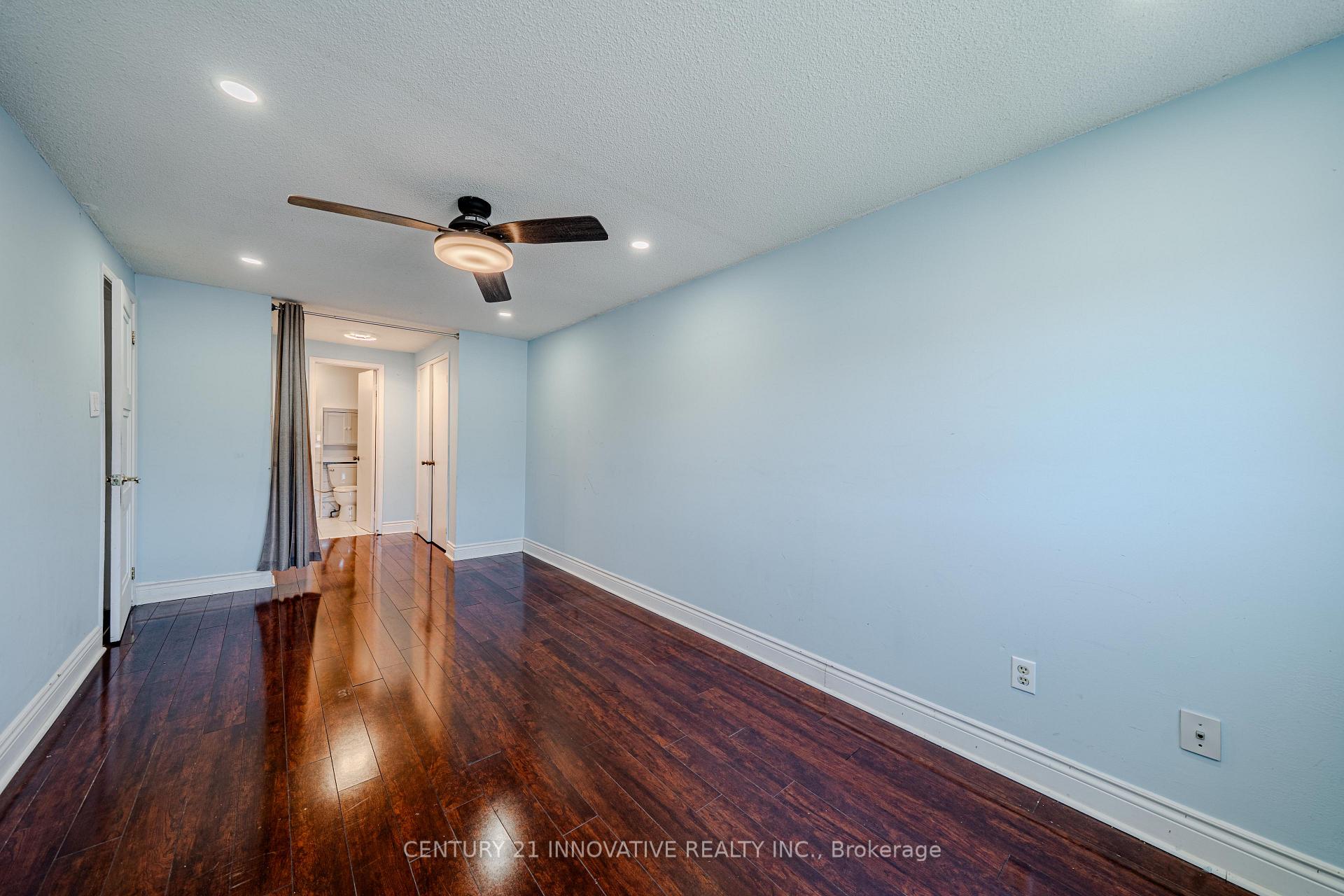 Photo 22 of 93 William Honey Crescent, Markham, Middlefield — HOMEH