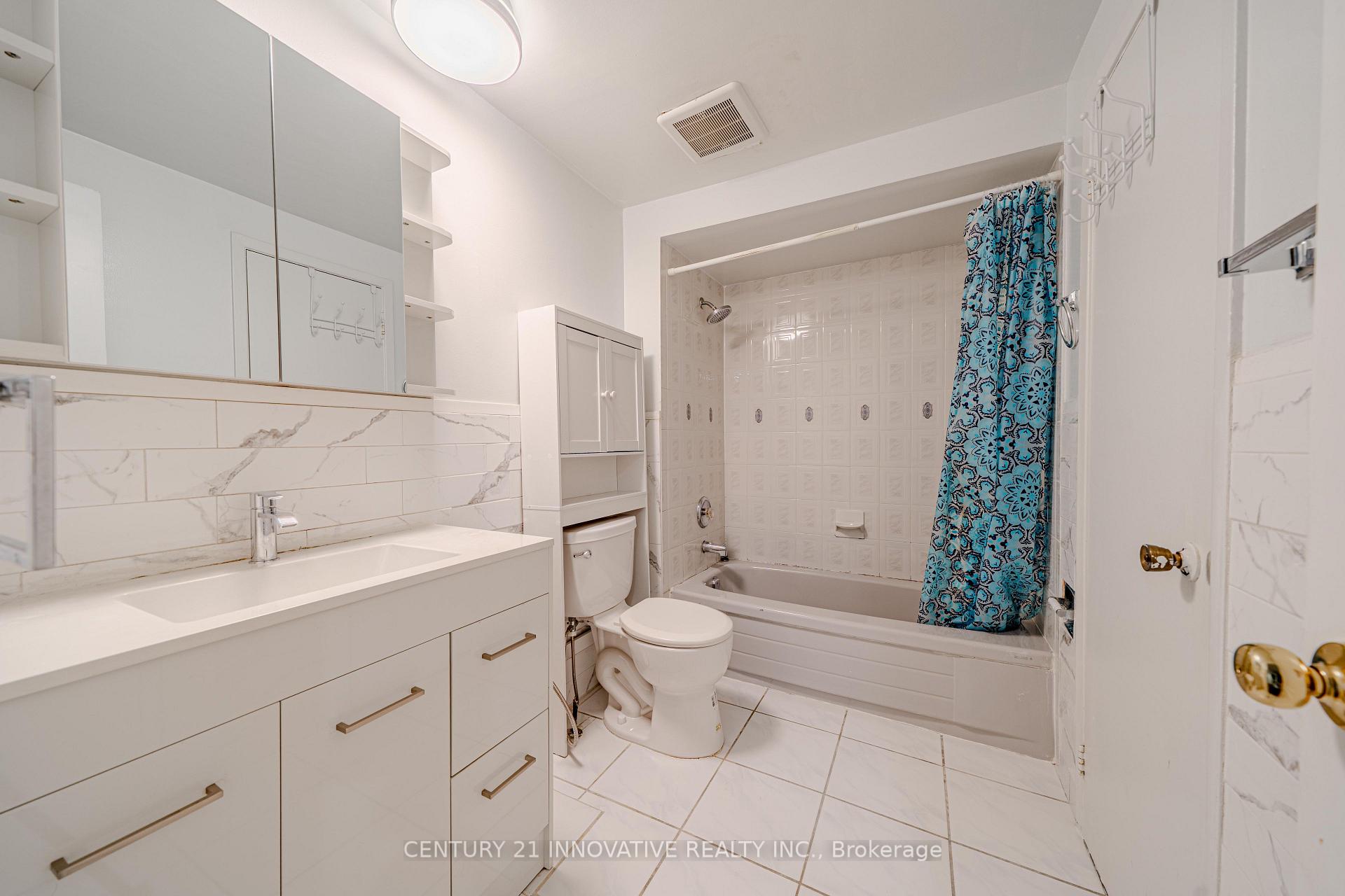 Photo 24 of 93 William Honey Crescent, Markham, Middlefield — HOMEH