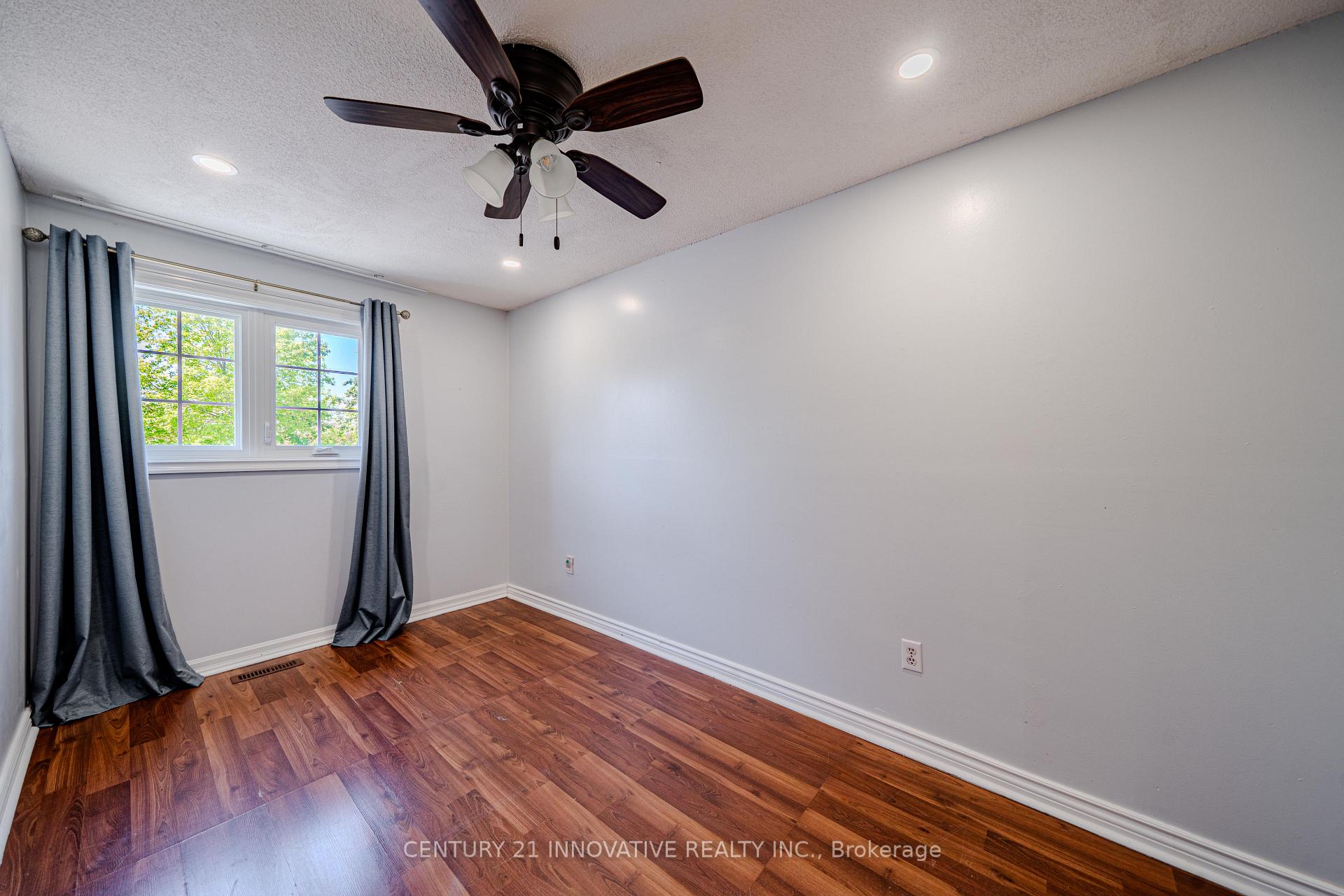 Photo 27 of 93 William Honey Crescent, Markham, Middlefield — HOMEH