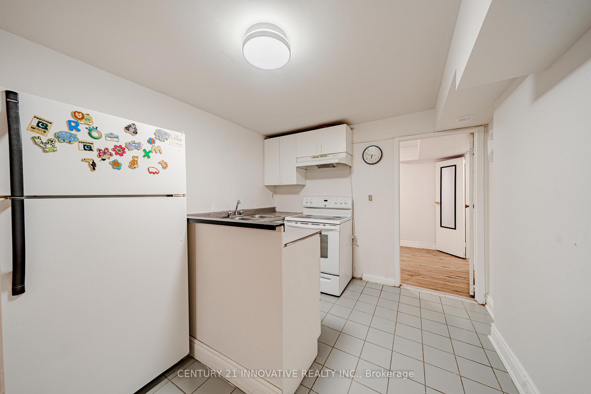 Photo 38 of 93 William Honey Crescent, Markham, Middlefield — HOMEH