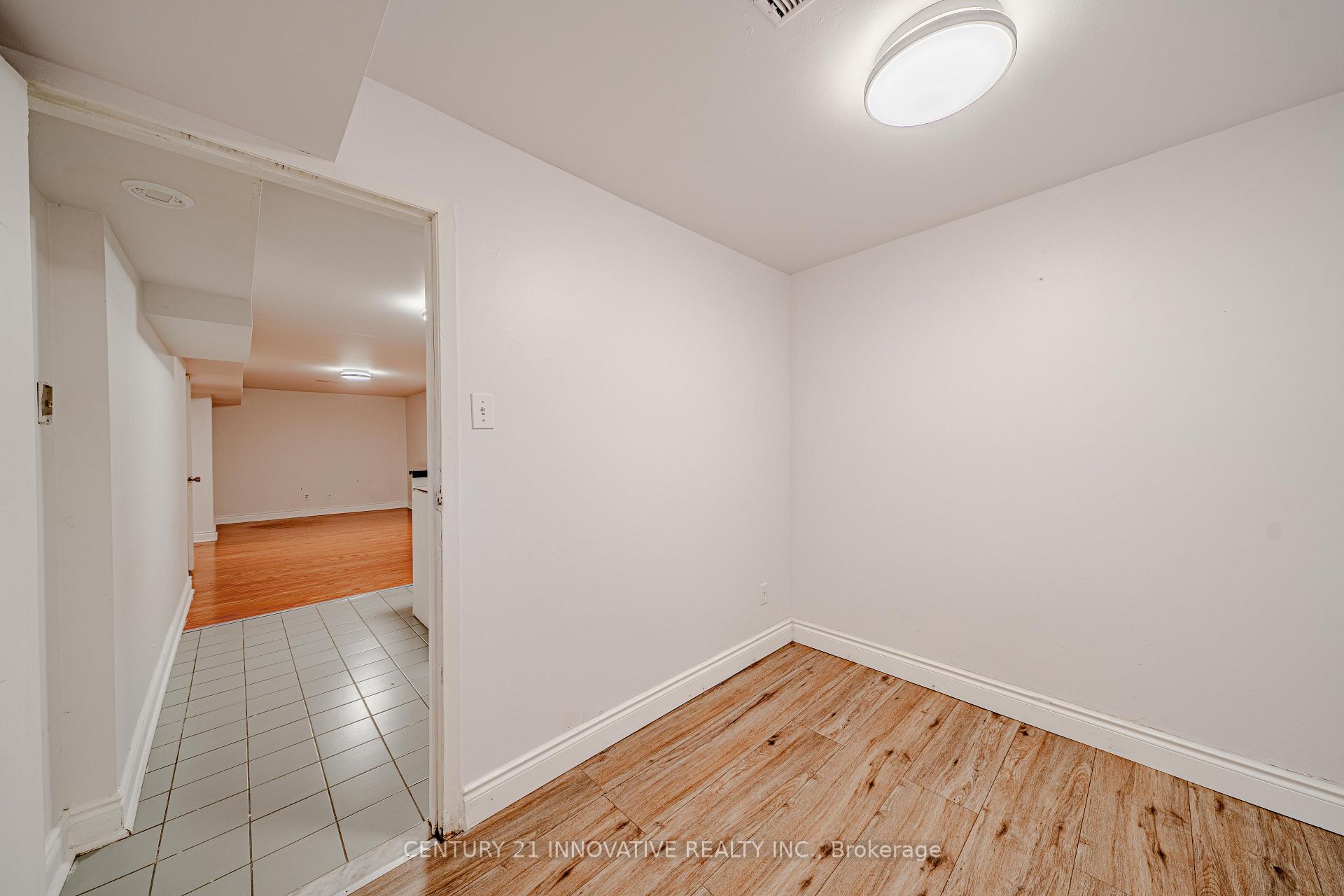 Photo 41 of 93 William Honey Crescent, Markham, Middlefield — HOMEH