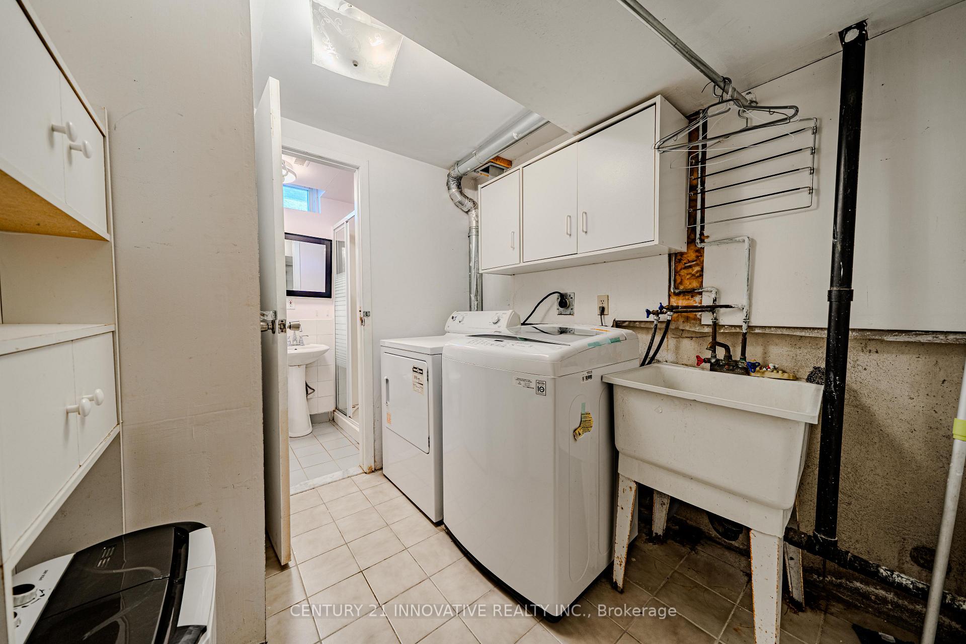 Photo 43 of 93 William Honey Crescent, Markham, Middlefield — HOMEH