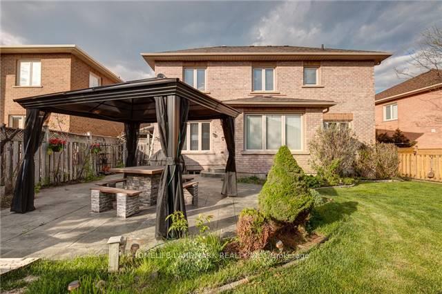 Photo 4 of 1160 Thoresby Drive, Oakville, Clearview — HOMEH