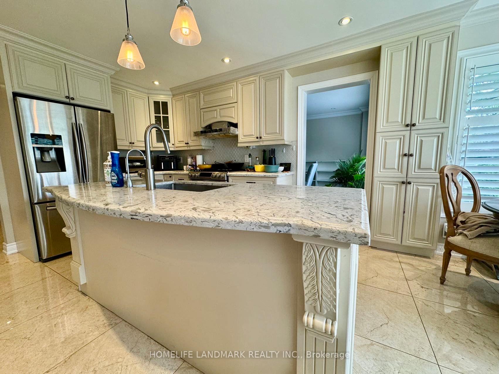 Photo 8 of 1160 Thoresby Drive, Oakville, Clearview — HOMEH