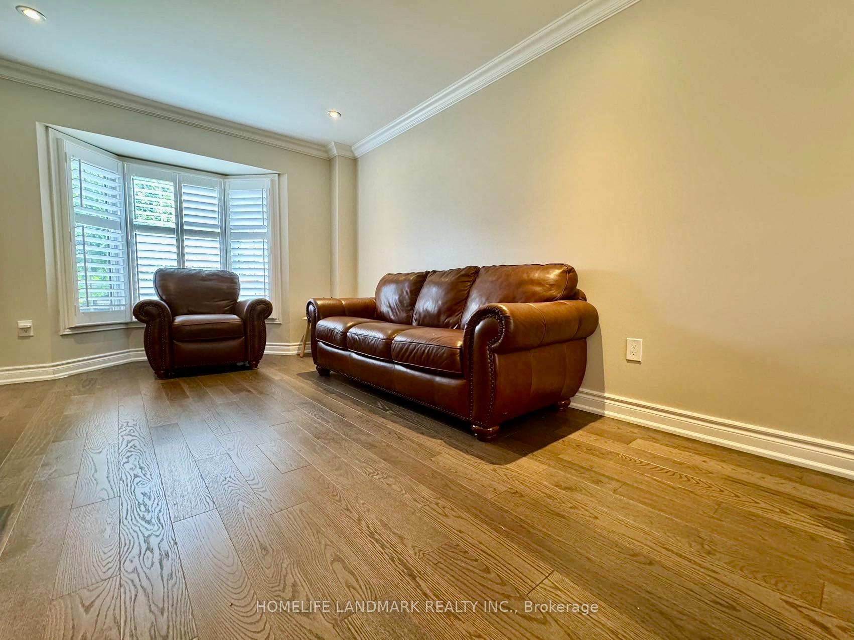 Photo 13 of 1160 Thoresby Drive, Oakville, Clearview — HOMEH