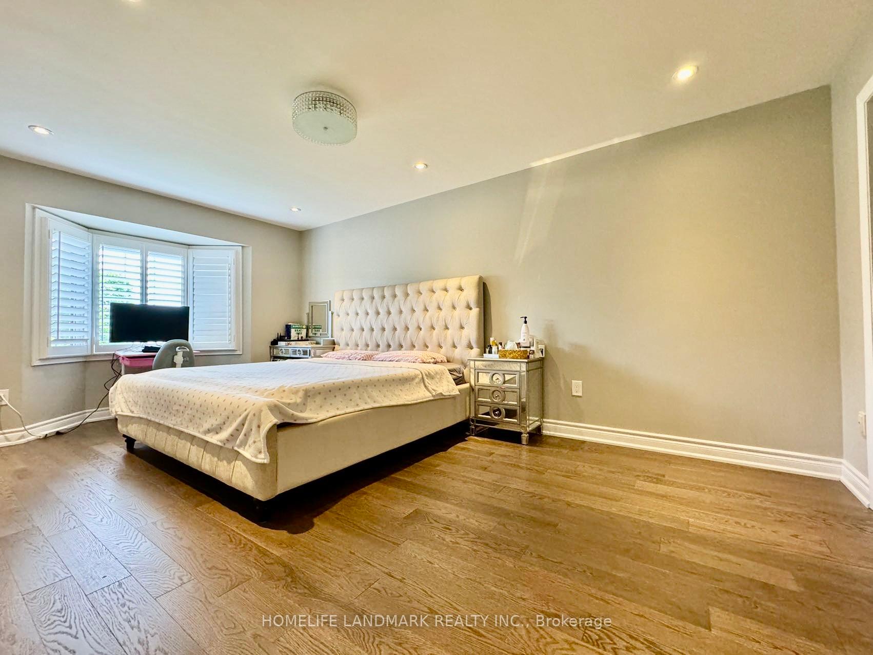 Photo 14 of 1160 Thoresby Drive, Oakville, Clearview — HOMEH
