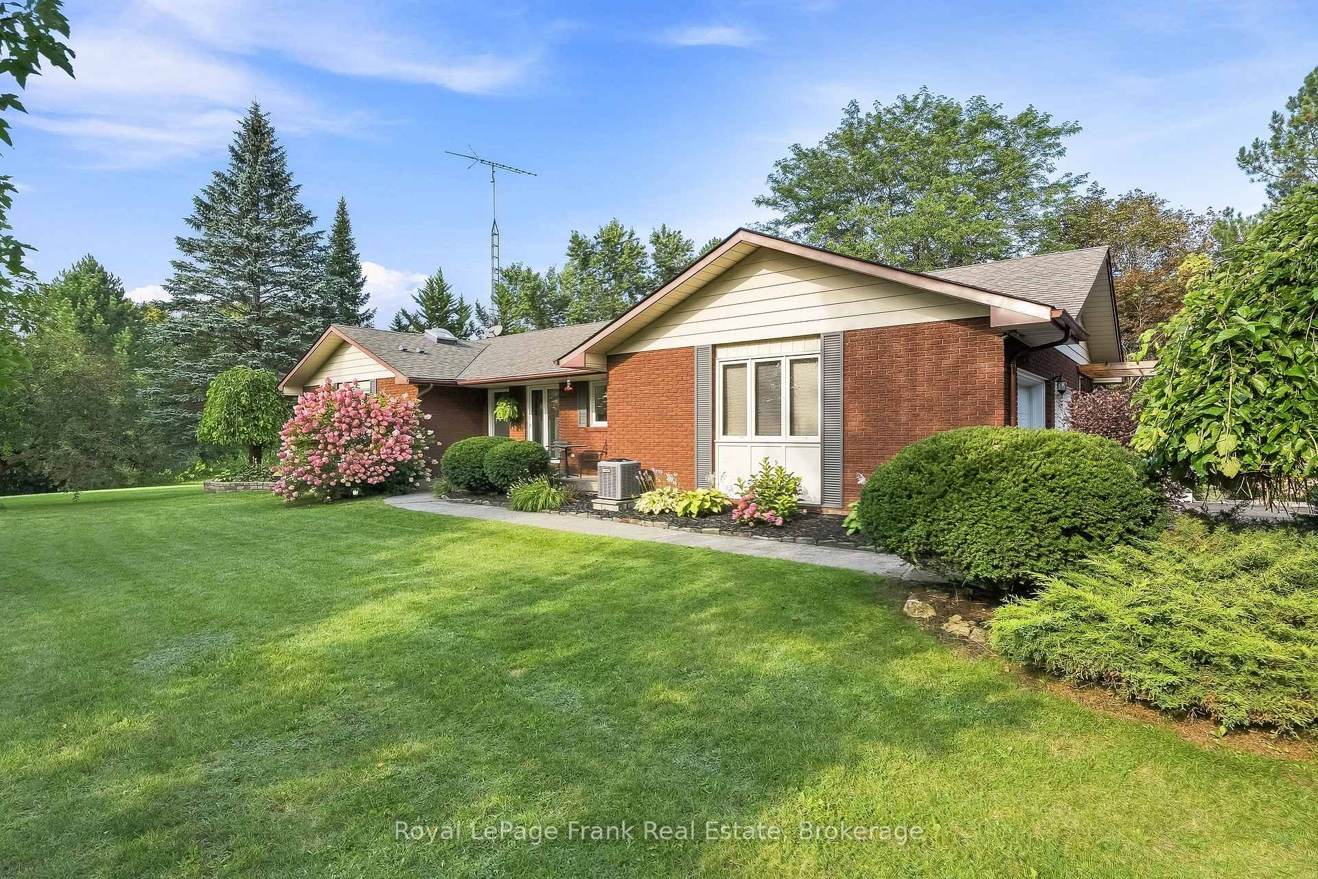 Photo 2 of 2407 Ashbridge Road, Scugog, Rural Scugog — HOMEH
