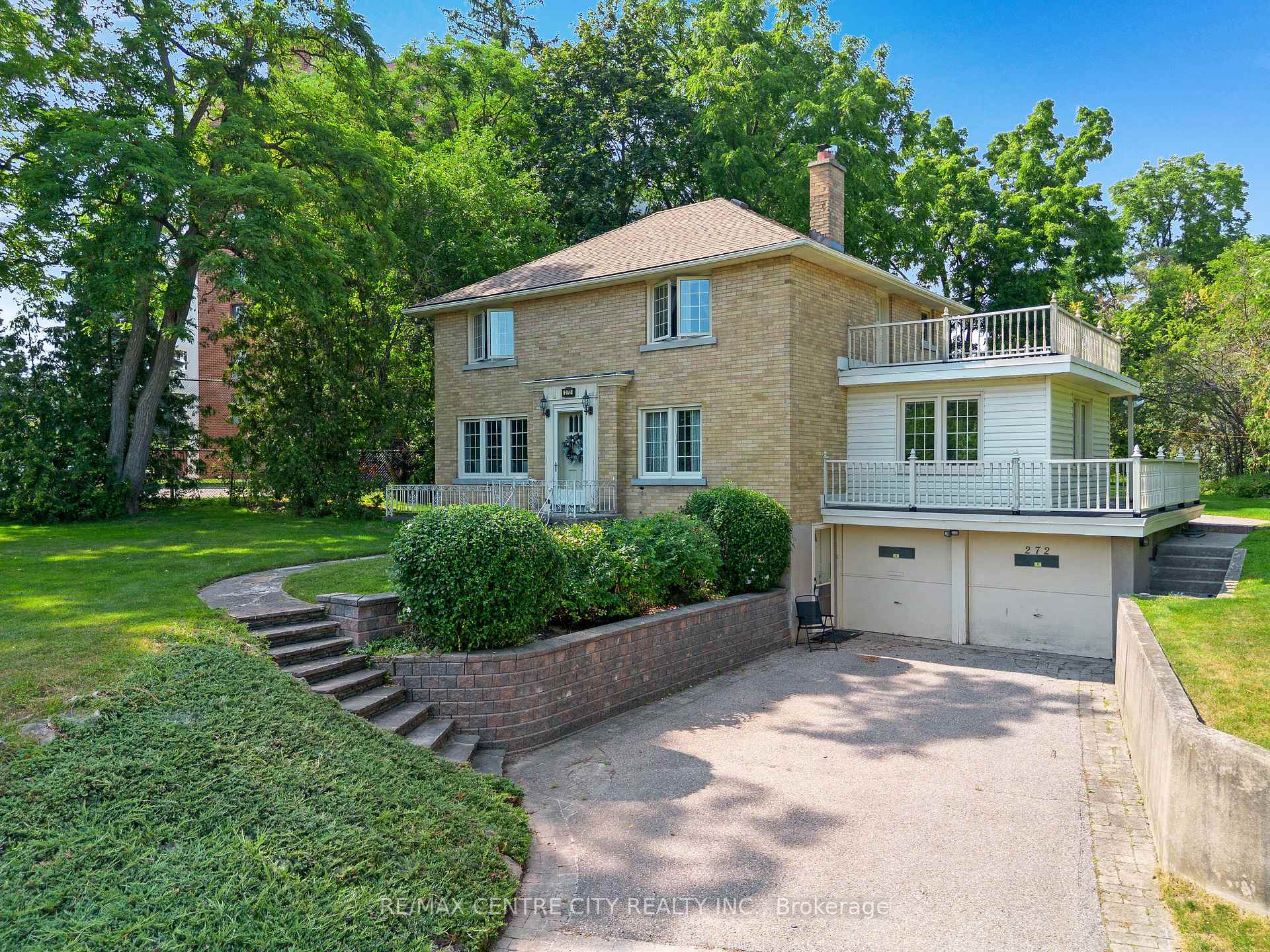 Photo 2 of 272 Sheldon Avenue N, Kitchener, Eastwood — HOMEH
