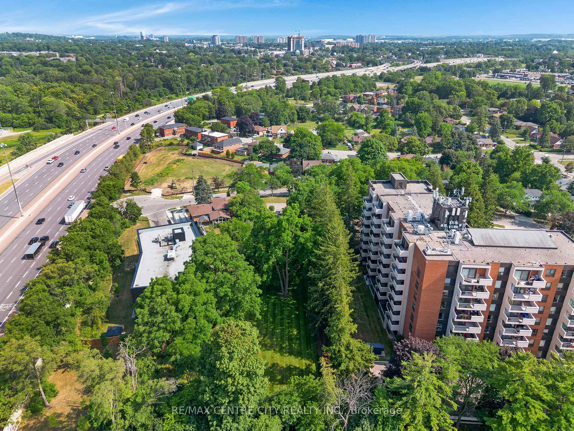 Photo 7 of 272 Sheldon Avenue N, Kitchener, Eastwood — HOMEH