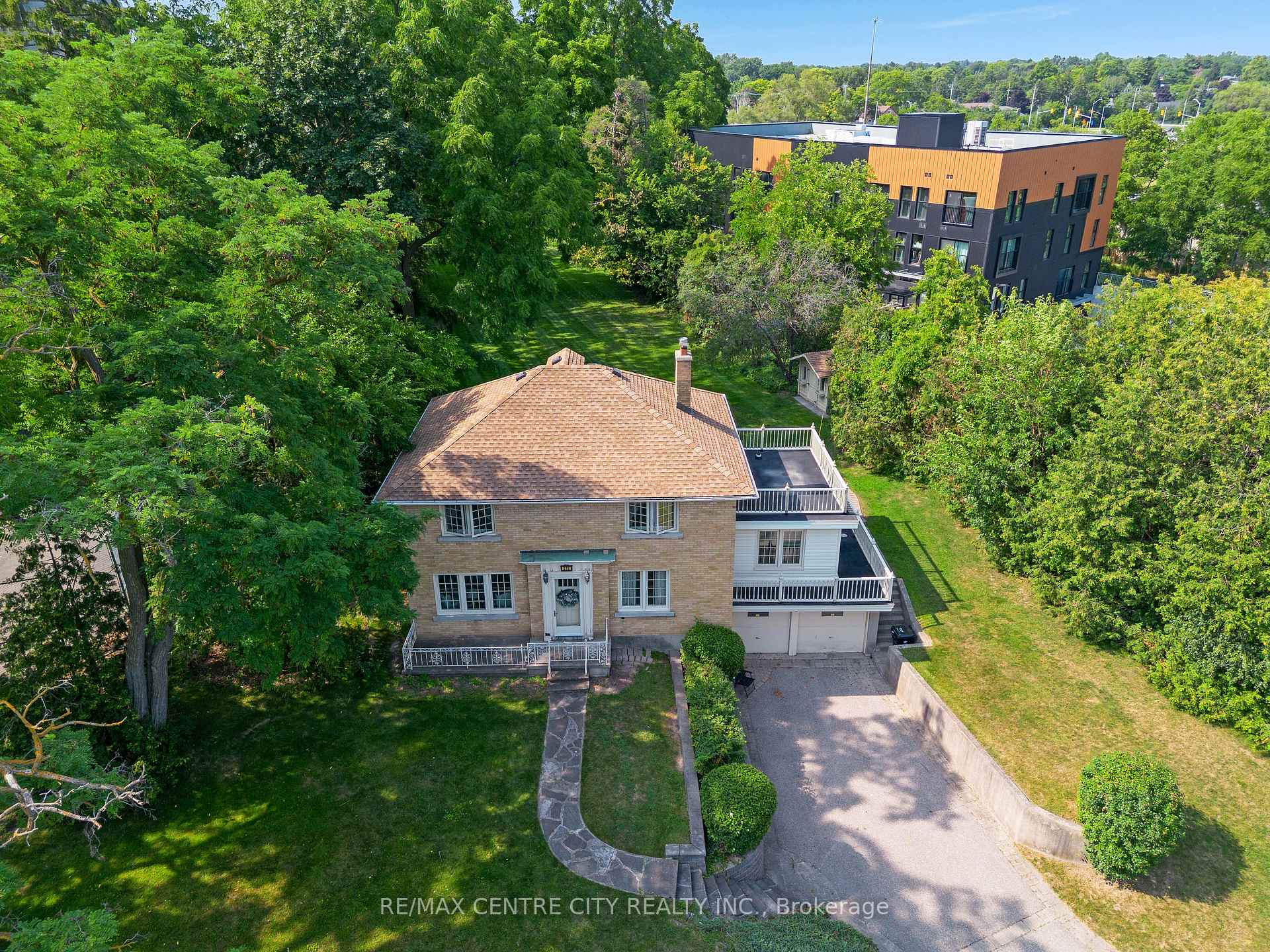 Photo 13 of 272 Sheldon Avenue N, Kitchener, Eastwood — HOMEH
