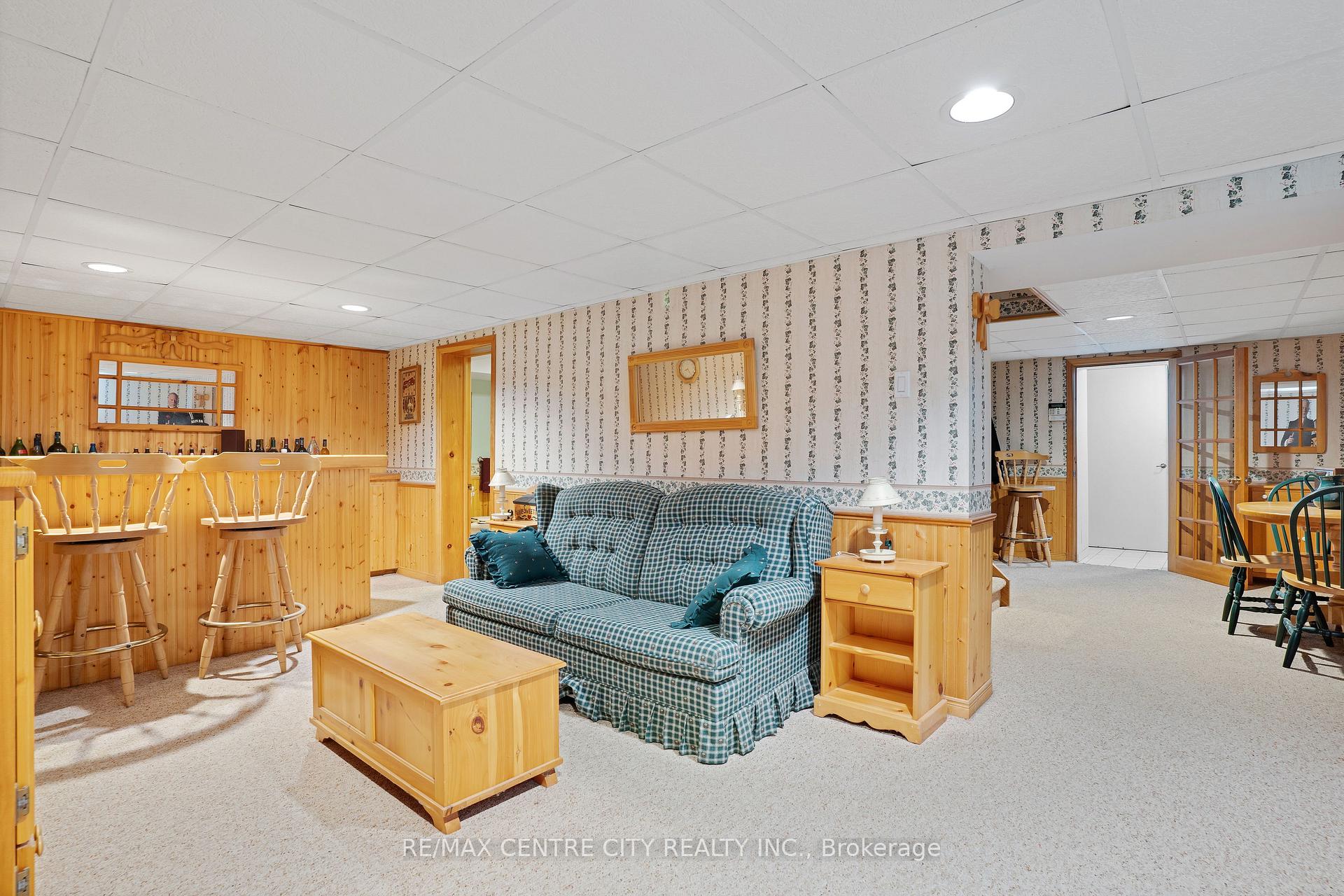 Photo 39 of 272 Sheldon Avenue N, Kitchener, Eastwood — HOMEH