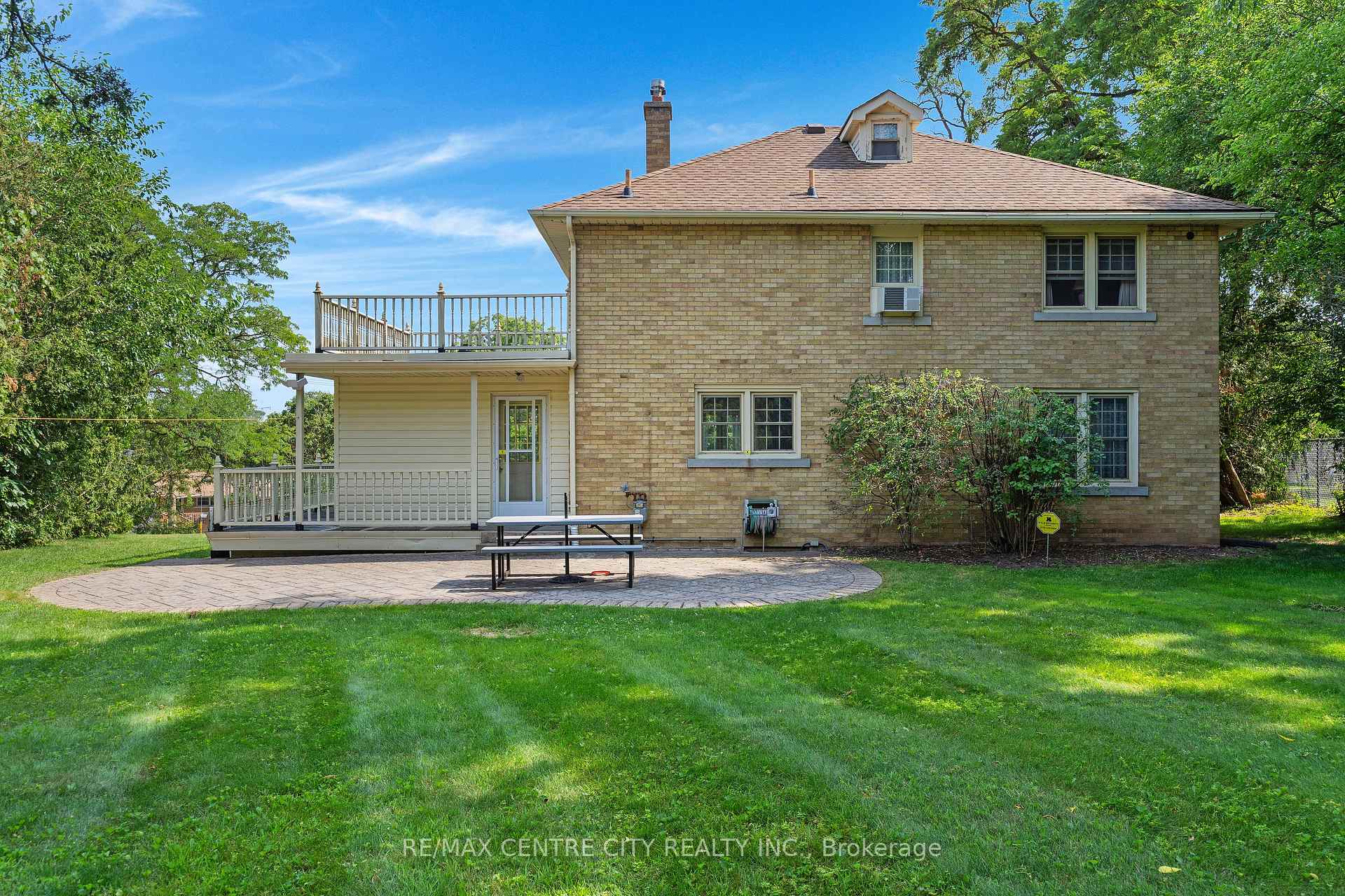 Photo 48 of 272 Sheldon Avenue N, Kitchener, Eastwood — HOMEH