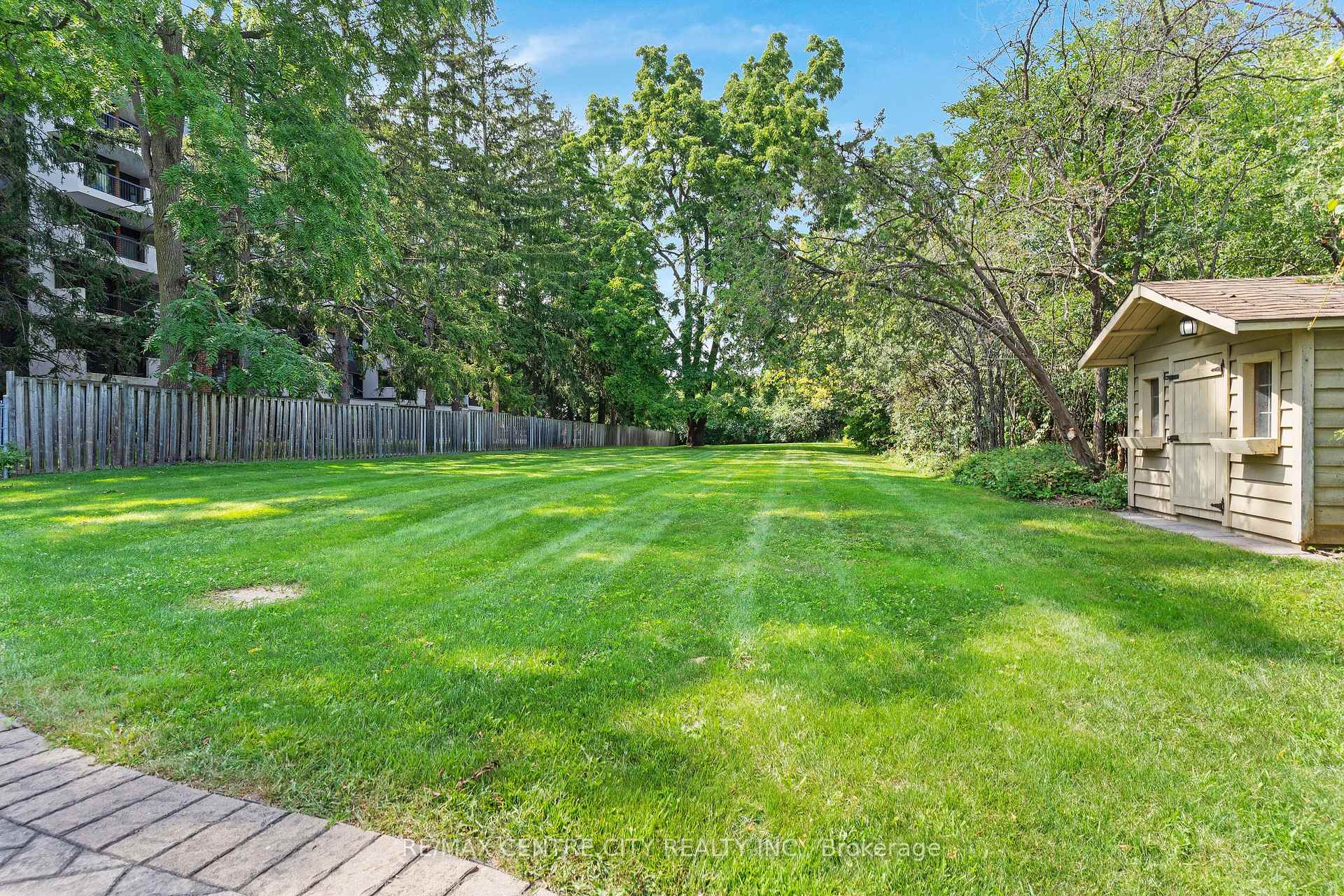 Photo 50 of 272 Sheldon Avenue N, Kitchener, Eastwood — HOMEH