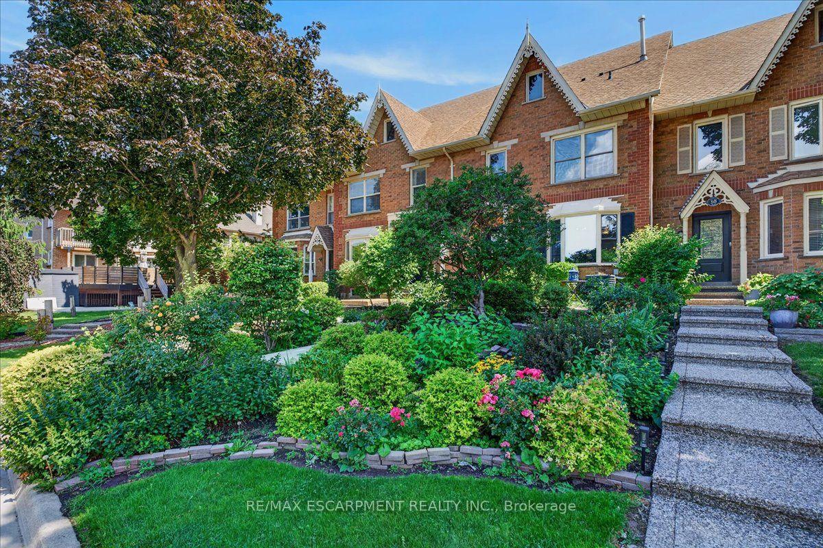 Photo 1 of 52 Sunvale Place, Hamilton, Stoney Creek — HOMEH