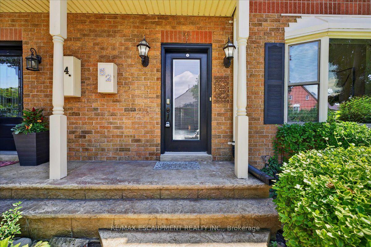 Photo 2 of 52 Sunvale Place, Hamilton, Stoney Creek — HOMEH