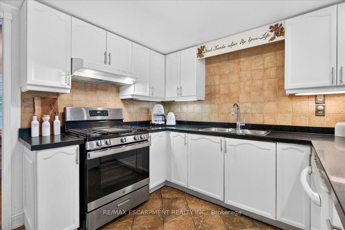 Photo 15 of 52 Sunvale Place, Hamilton, Stoney Creek — HOMEH