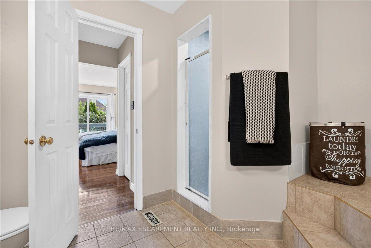 Photo 24 of 52 Sunvale Place, Hamilton, Stoney Creek — HOMEH
