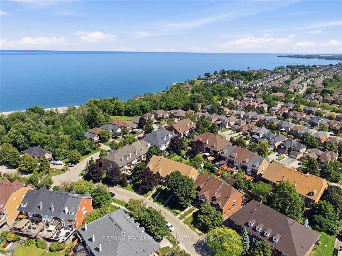 Photo 38 of 52 Sunvale Place, Hamilton, Stoney Creek — HOMEH