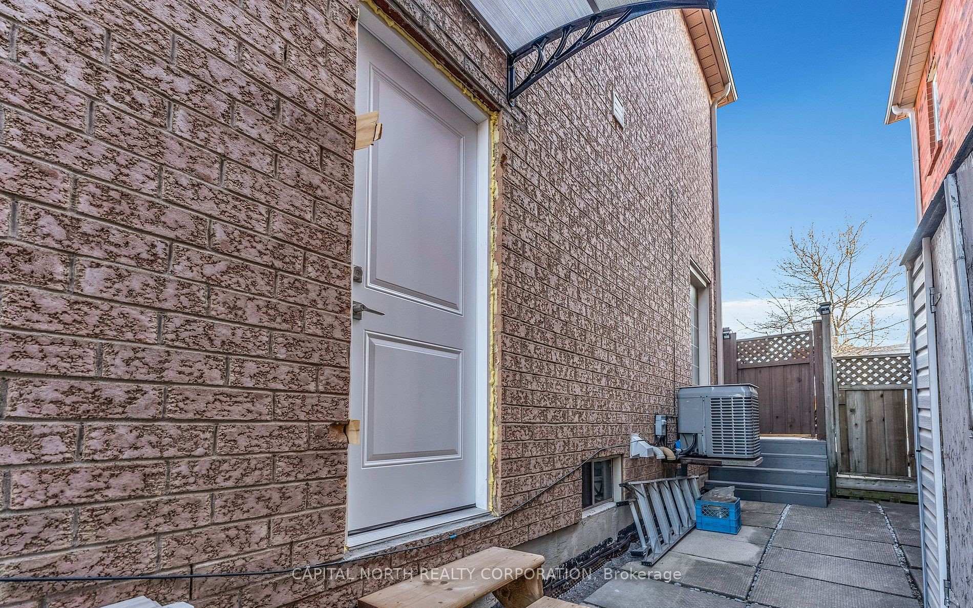 Photo 11 of 66 Waterbury Street, Caledon, Bolton East — HOMEH