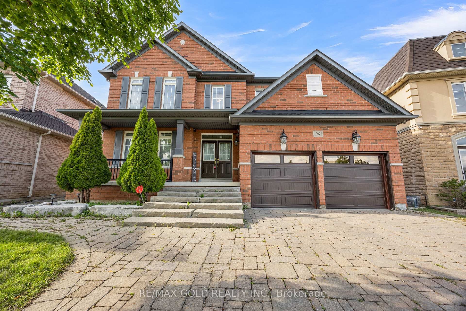 Photo 1 of 26 Mount Royal Circle, Brampton, Vales of Castlemore — HOMEH