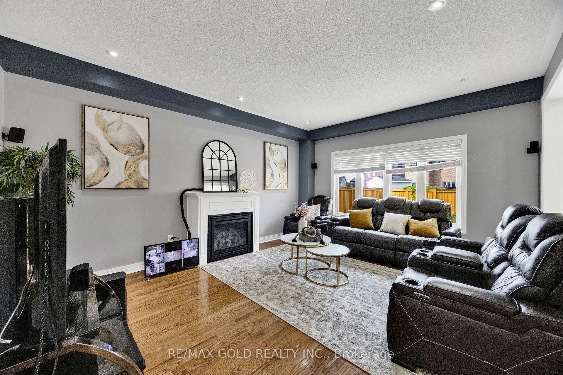 Photo 25 of 26 Mount Royal Circle, Brampton, Vales of Castlemore — HOMEH