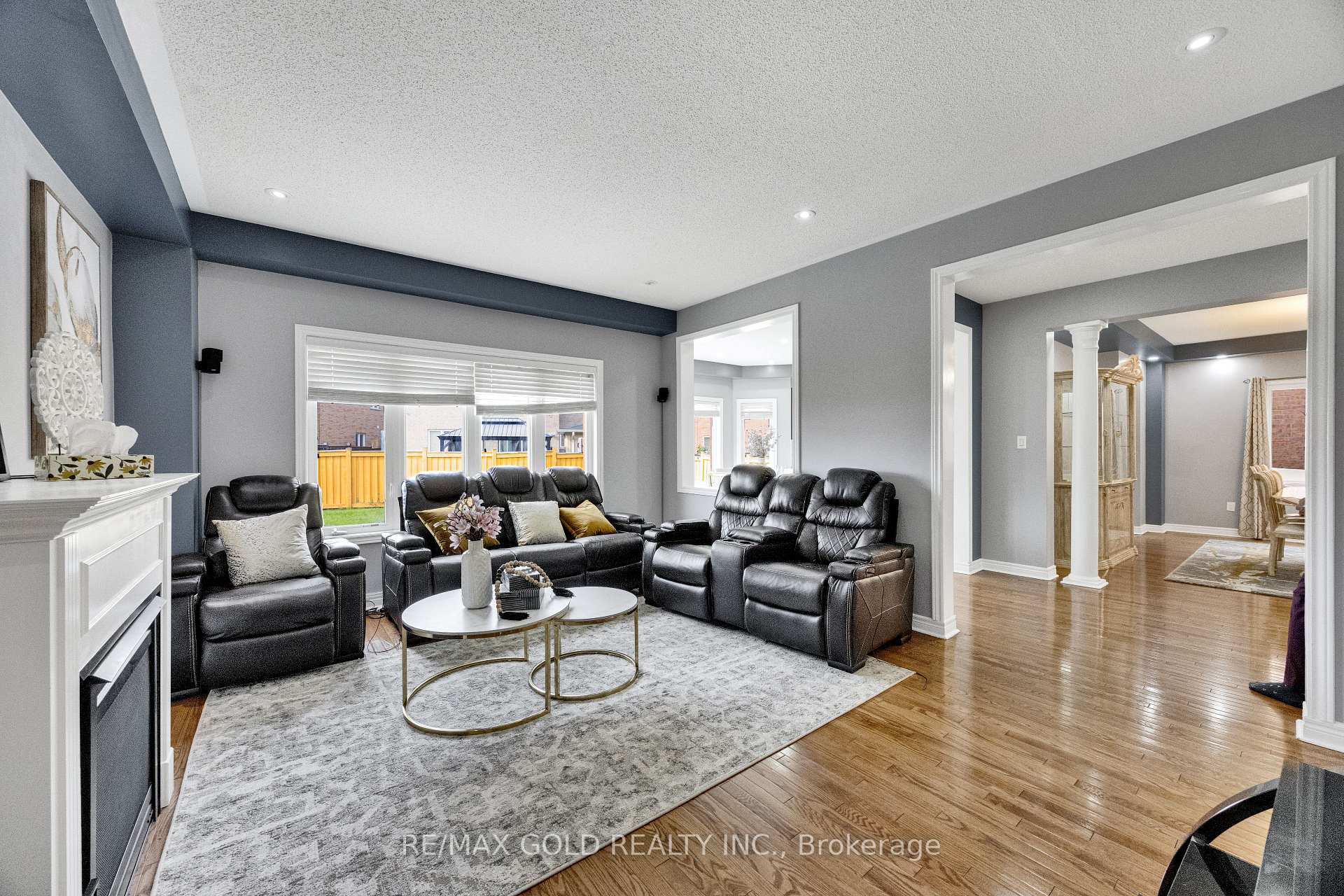 Photo 27 of 26 Mount Royal Circle, Brampton, Vales of Castlemore — HOMEH