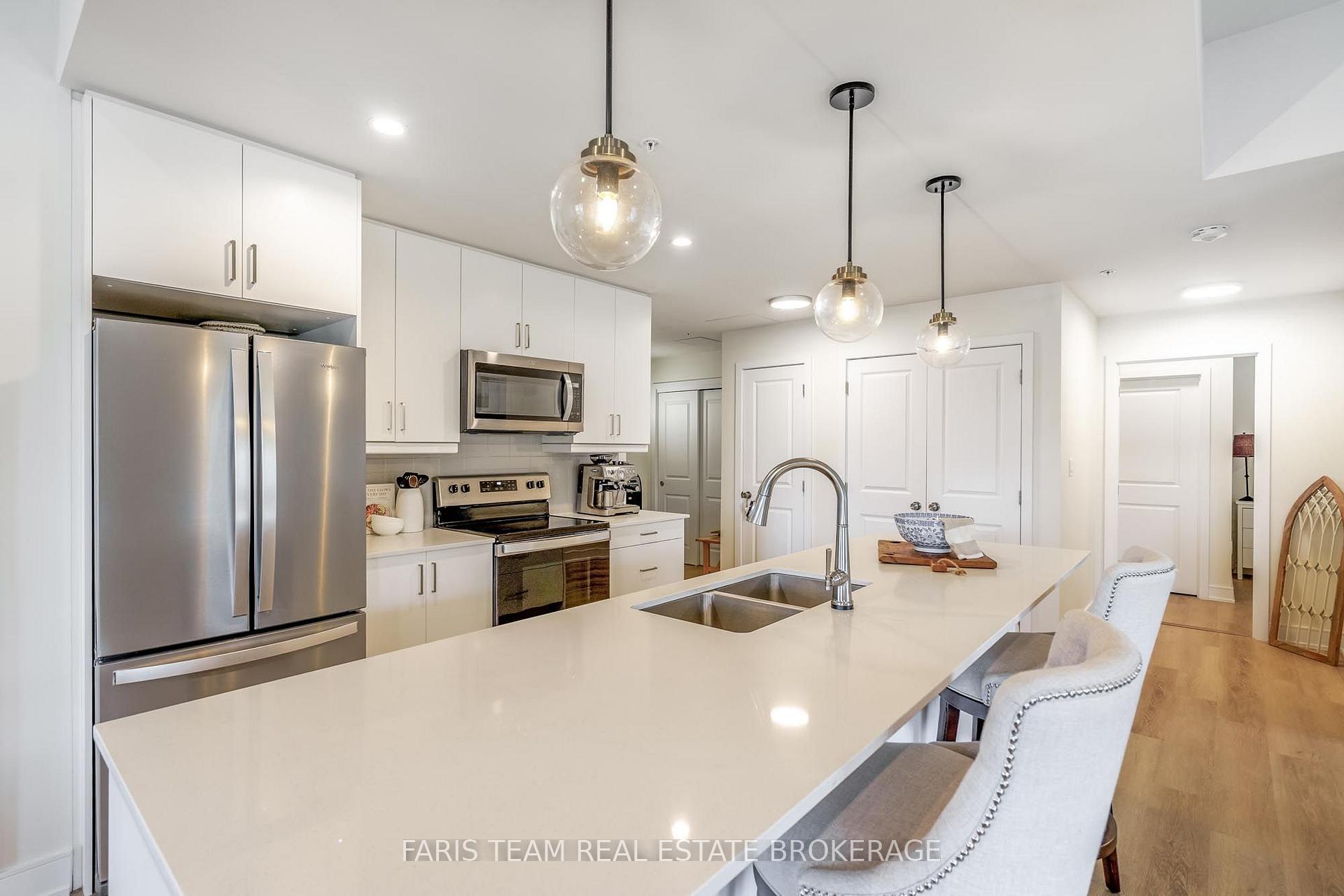 Photo 9 of Unit 224, 121 Mary Street, Clearview, Creemore — HOMEH