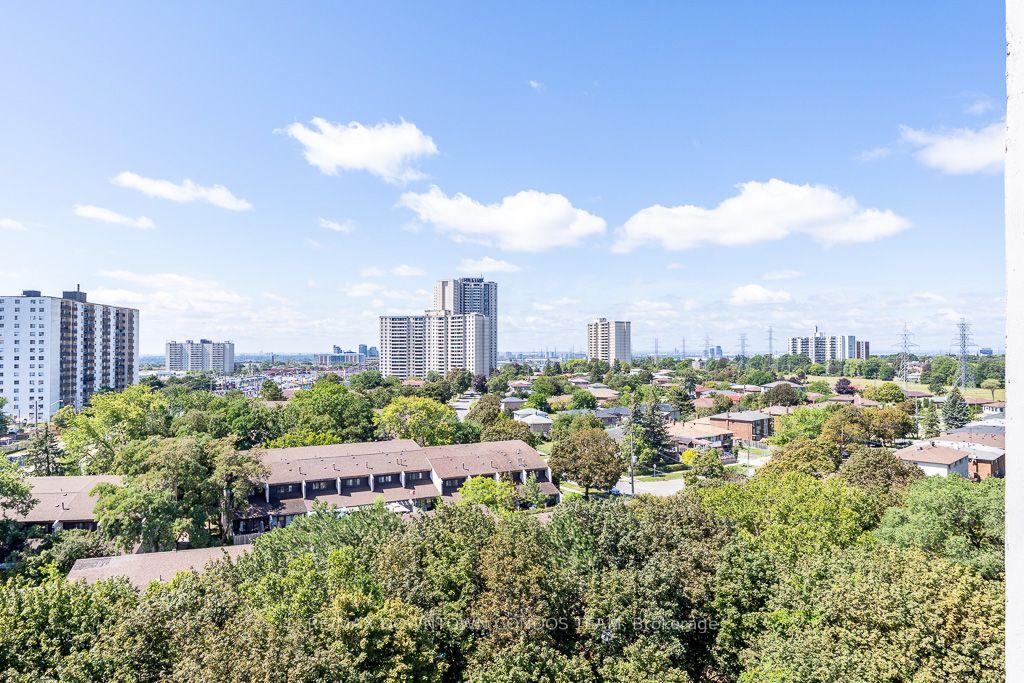 Photo 19 of Unit 1004, 10 Tobermory Drive, North York, Black Creek — HOMEH