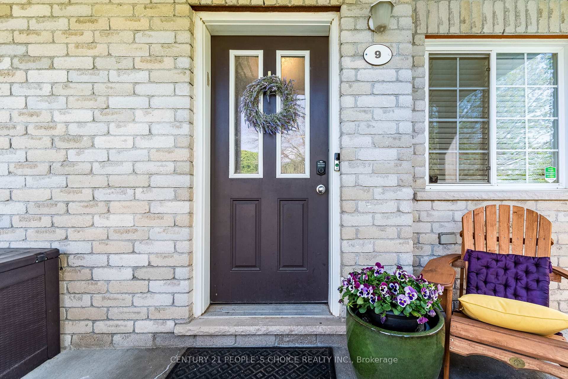 Photo 6 of Unit 9, 35 Mountford Drive, Guelph, Grange Road — HOMEH