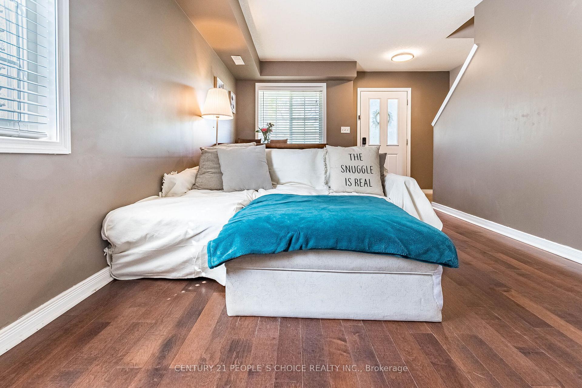 Photo 11 of Unit 9, 35 Mountford Drive, Guelph, Grange Road — HOMEH