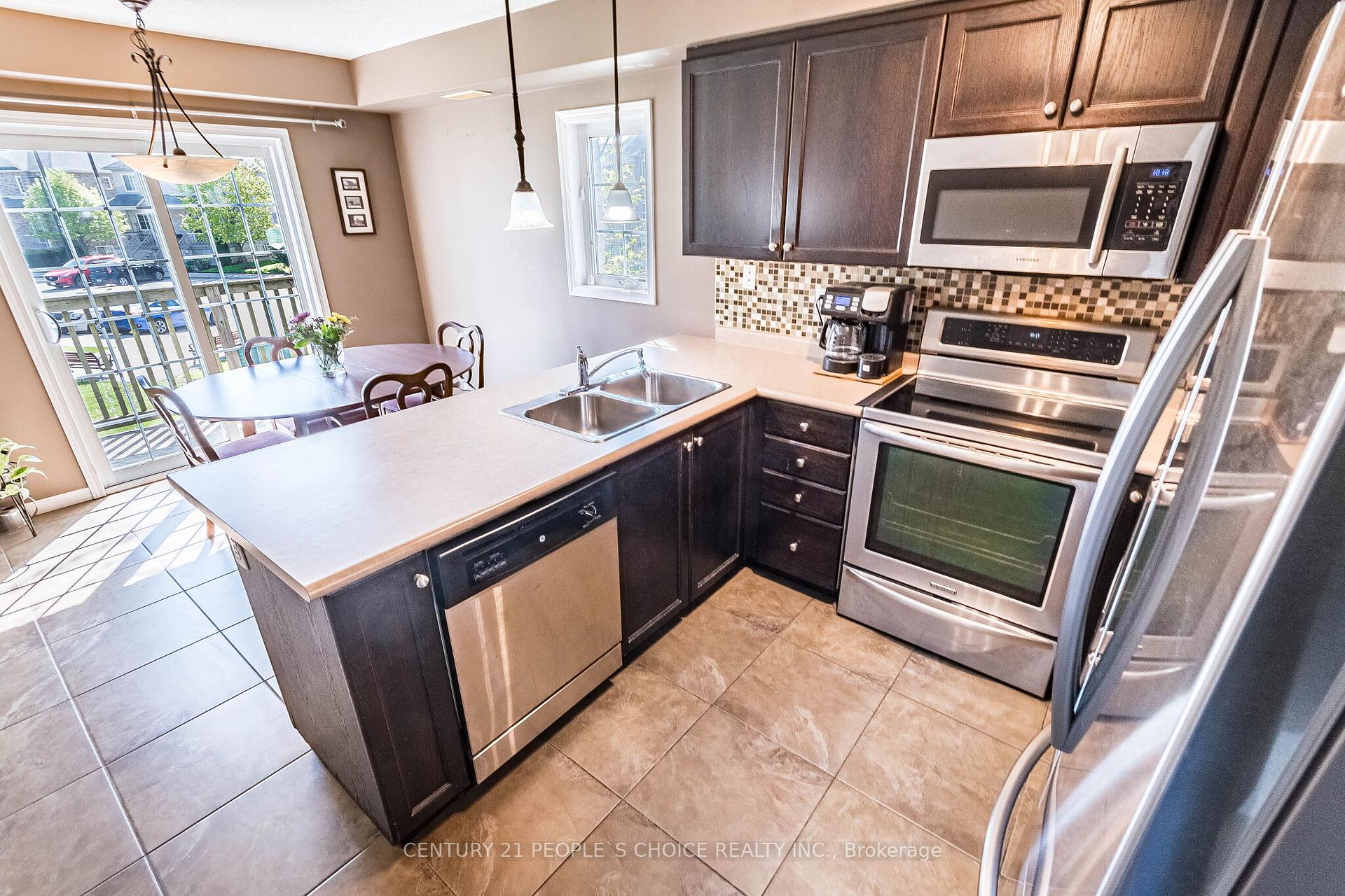 Photo 16 of Unit 9, 35 Mountford Drive, Guelph, Grange Road — HOMEH