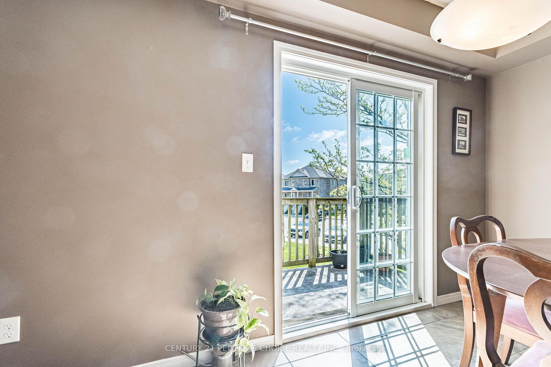 Photo 20 of Unit 9, 35 Mountford Drive, Guelph, Grange Road — HOMEH