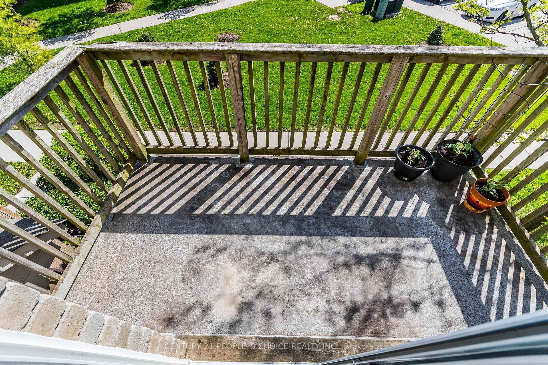 Photo 21 of Unit 9, 35 Mountford Drive, Guelph, Grange Road — HOMEH