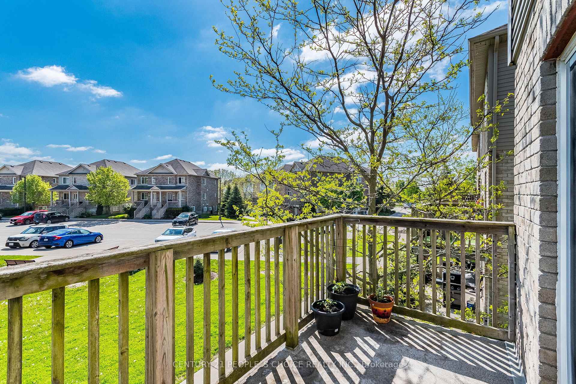 Photo 22 of Unit 9, 35 Mountford Drive, Guelph, Grange Road — HOMEH