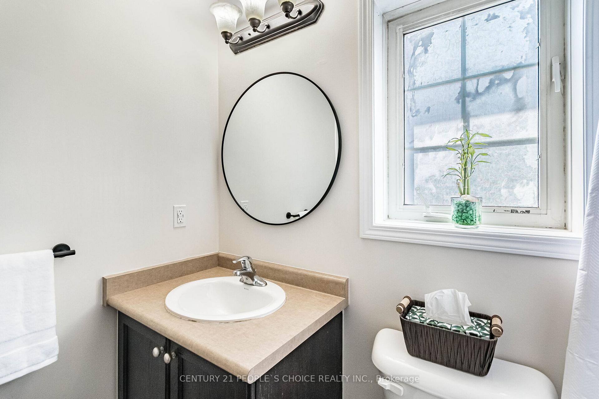 Photo 31 of Unit 9, 35 Mountford Drive, Guelph, Grange Road — HOMEH