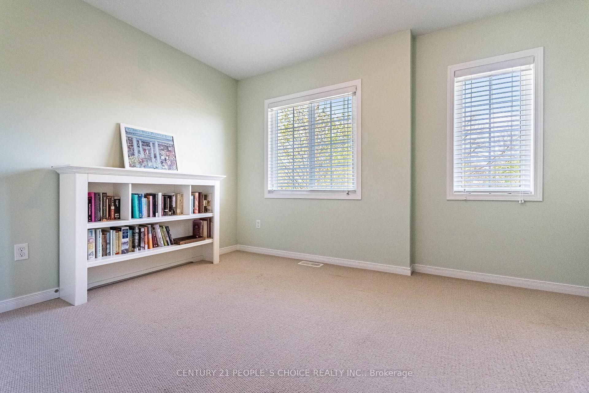 Photo 34 of Unit 9, 35 Mountford Drive, Guelph, Grange Road — HOMEH