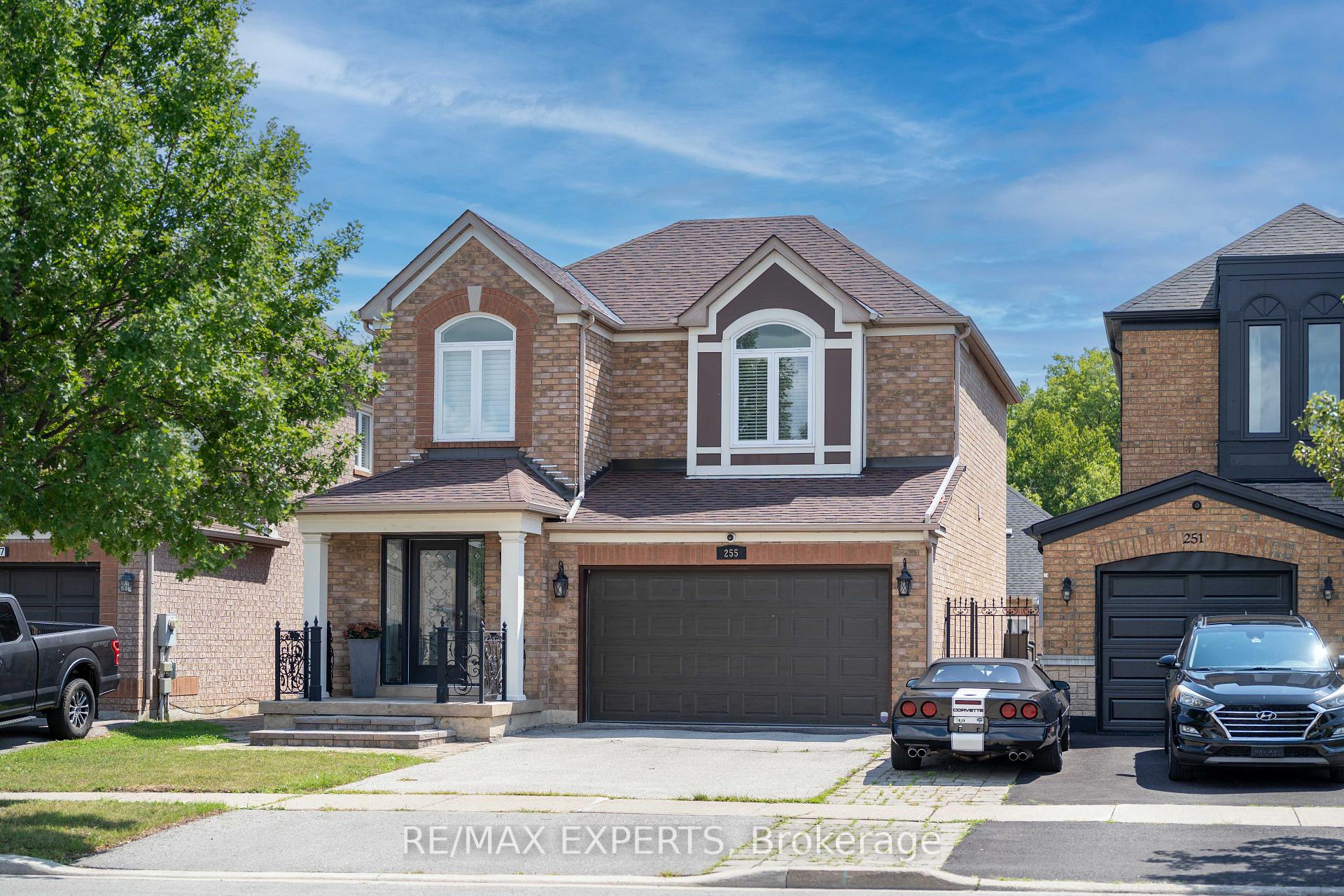 Photo 1 of 255 Matthew Drive, Vaughan, East Woodbridge — HOMEH