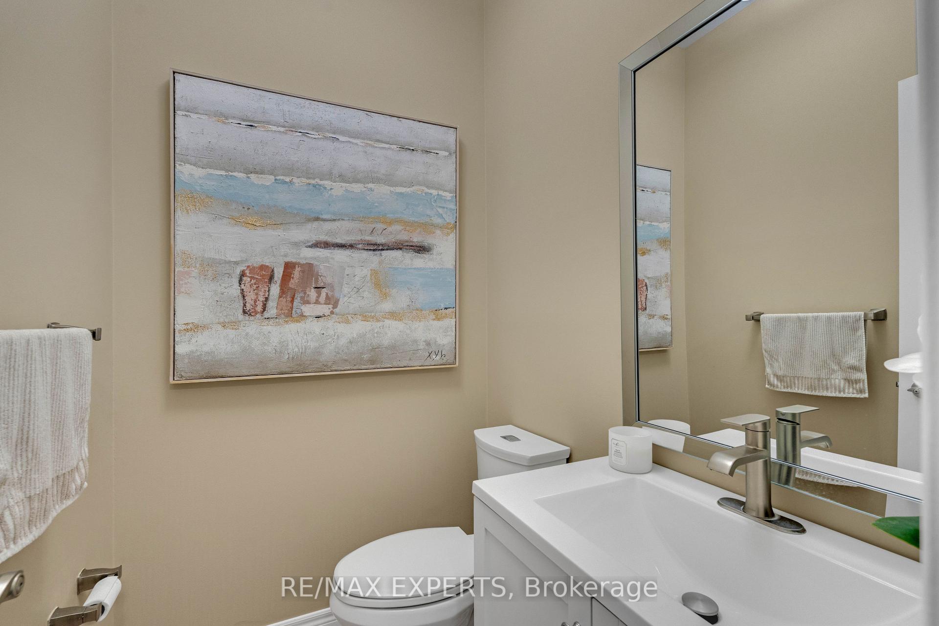 Photo 14 of 255 Matthew Drive, Vaughan, East Woodbridge — HOMEH