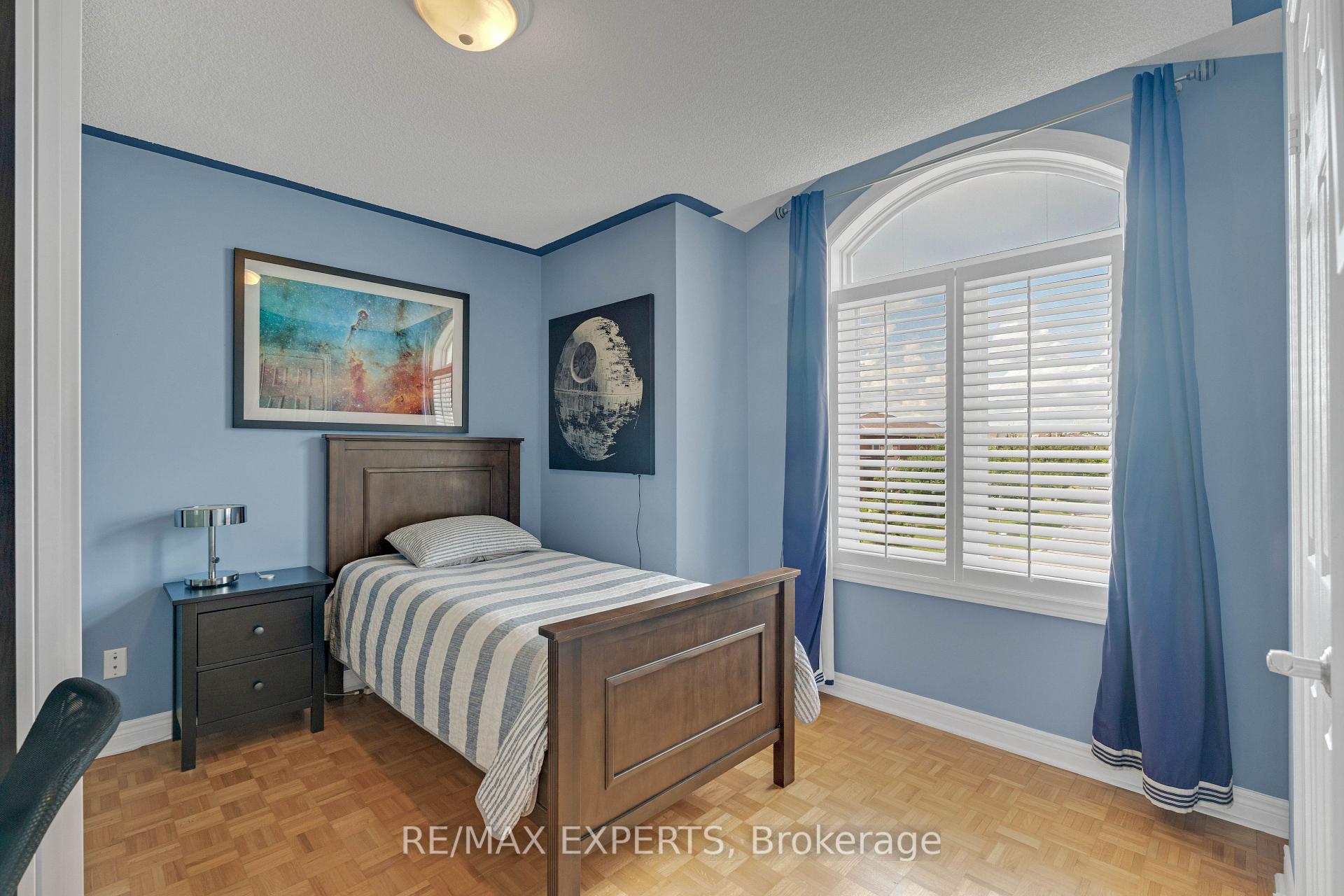 Photo 22 of 255 Matthew Drive, Vaughan, East Woodbridge — HOMEH