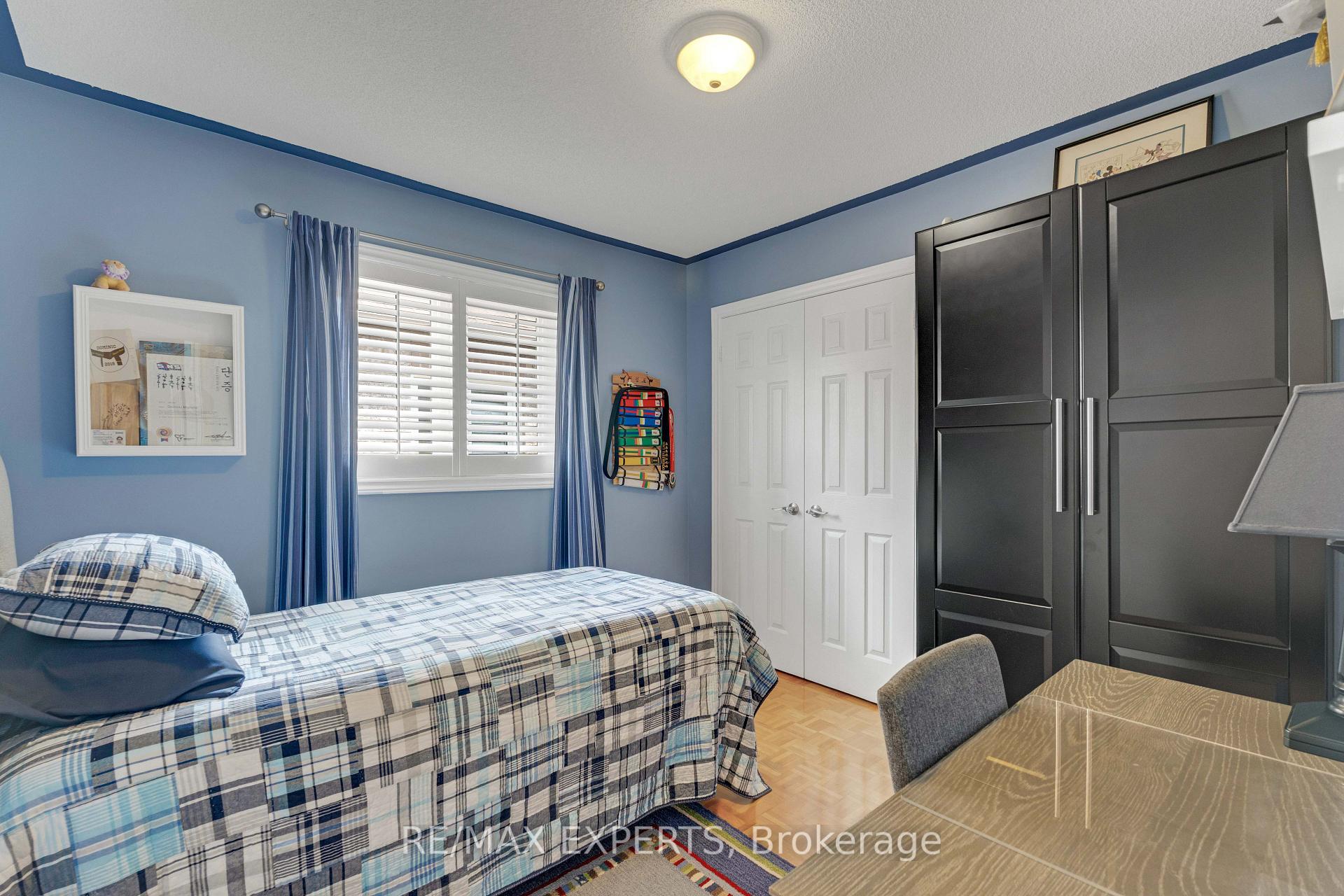 Photo 23 of 255 Matthew Drive, Vaughan, East Woodbridge — HOMEH