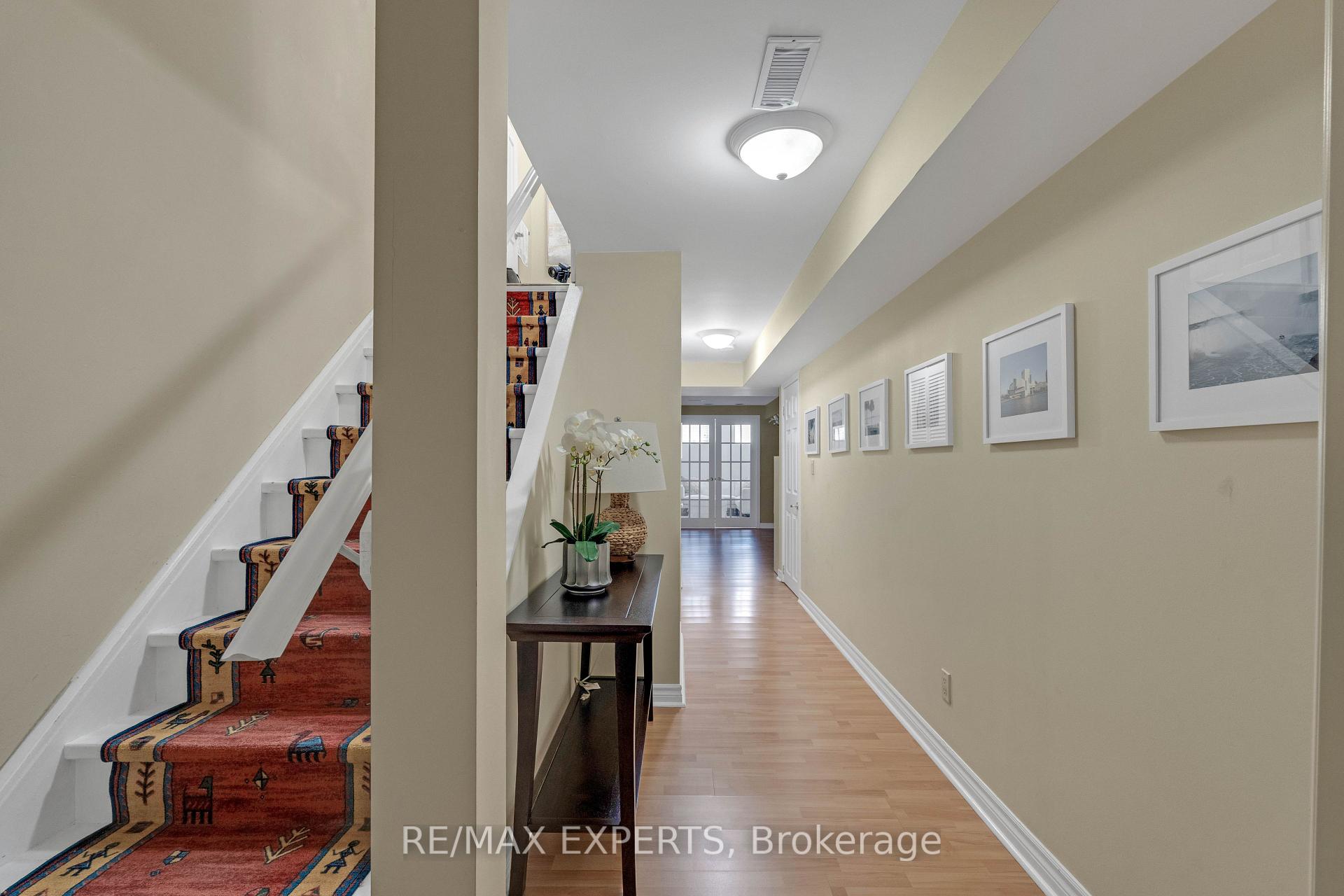 Photo 25 of 255 Matthew Drive, Vaughan, East Woodbridge — HOMEH