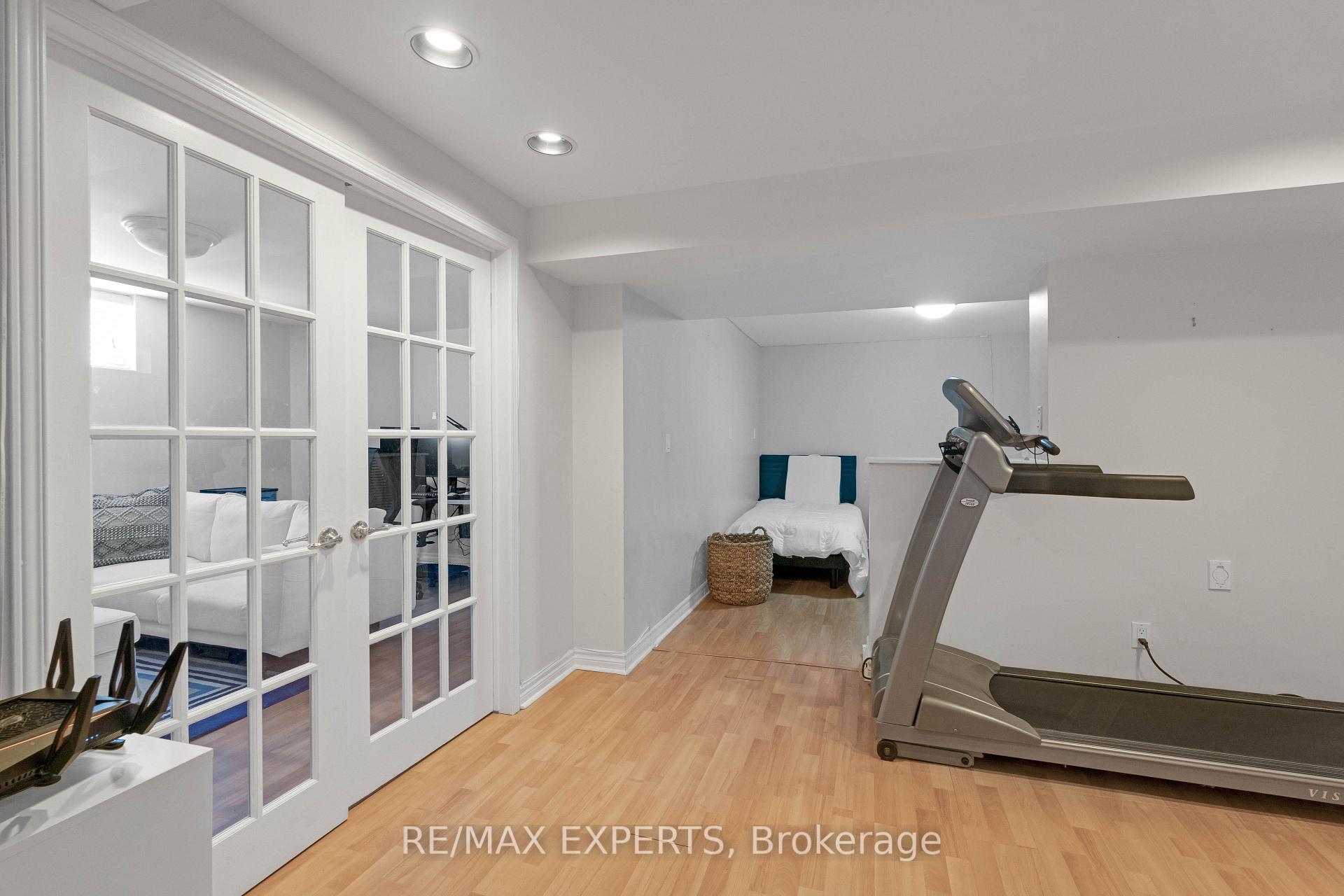 Photo 27 of 255 Matthew Drive, Vaughan, East Woodbridge — HOMEH