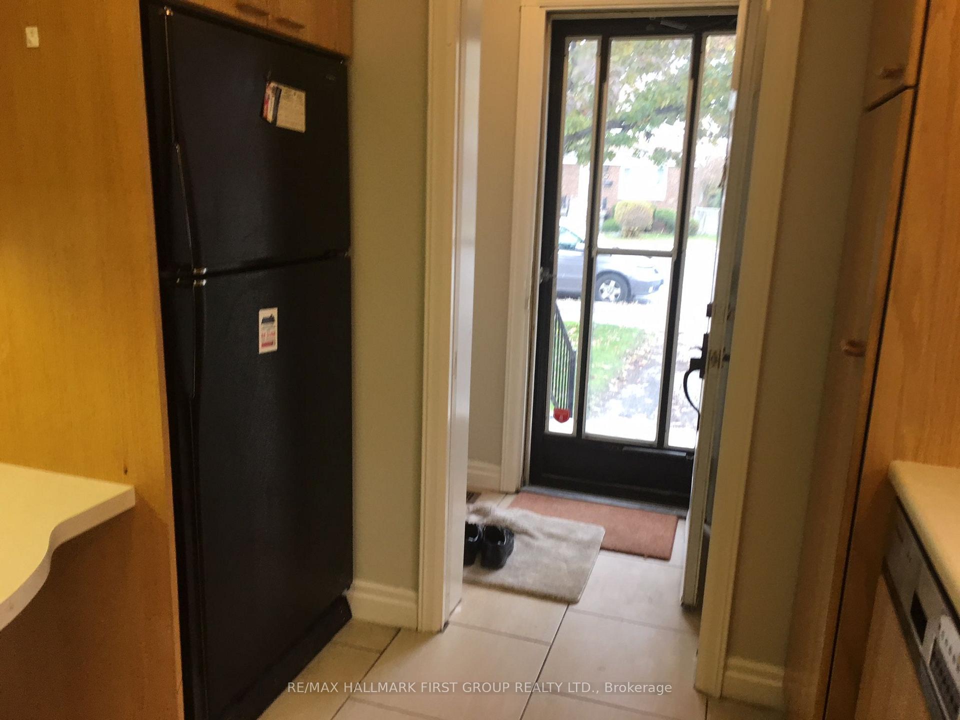 Photo 15 of 482 Warden Avenue, Scarborough, Oakridge — HOMEH