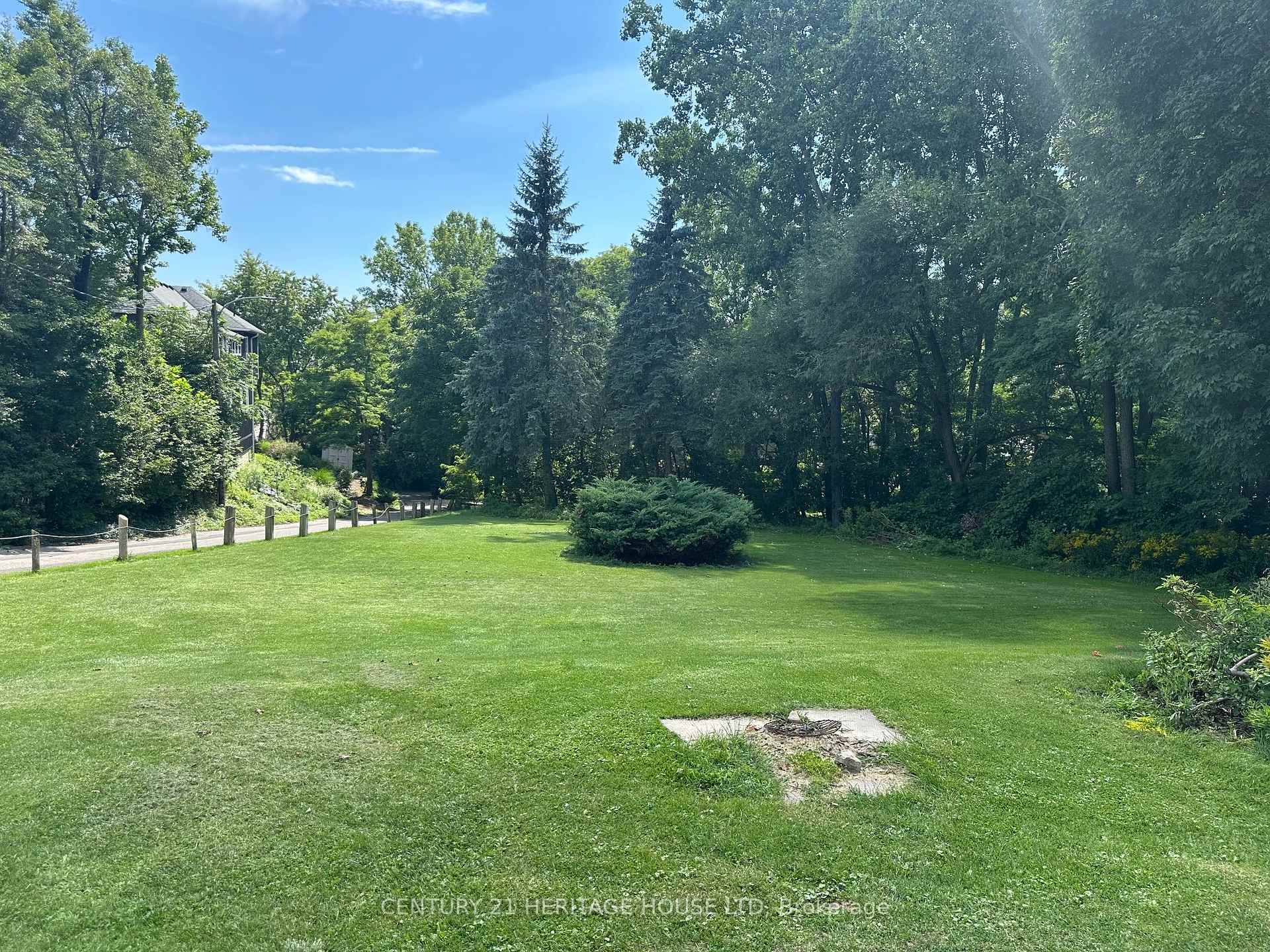 Photo of 210 William Street N