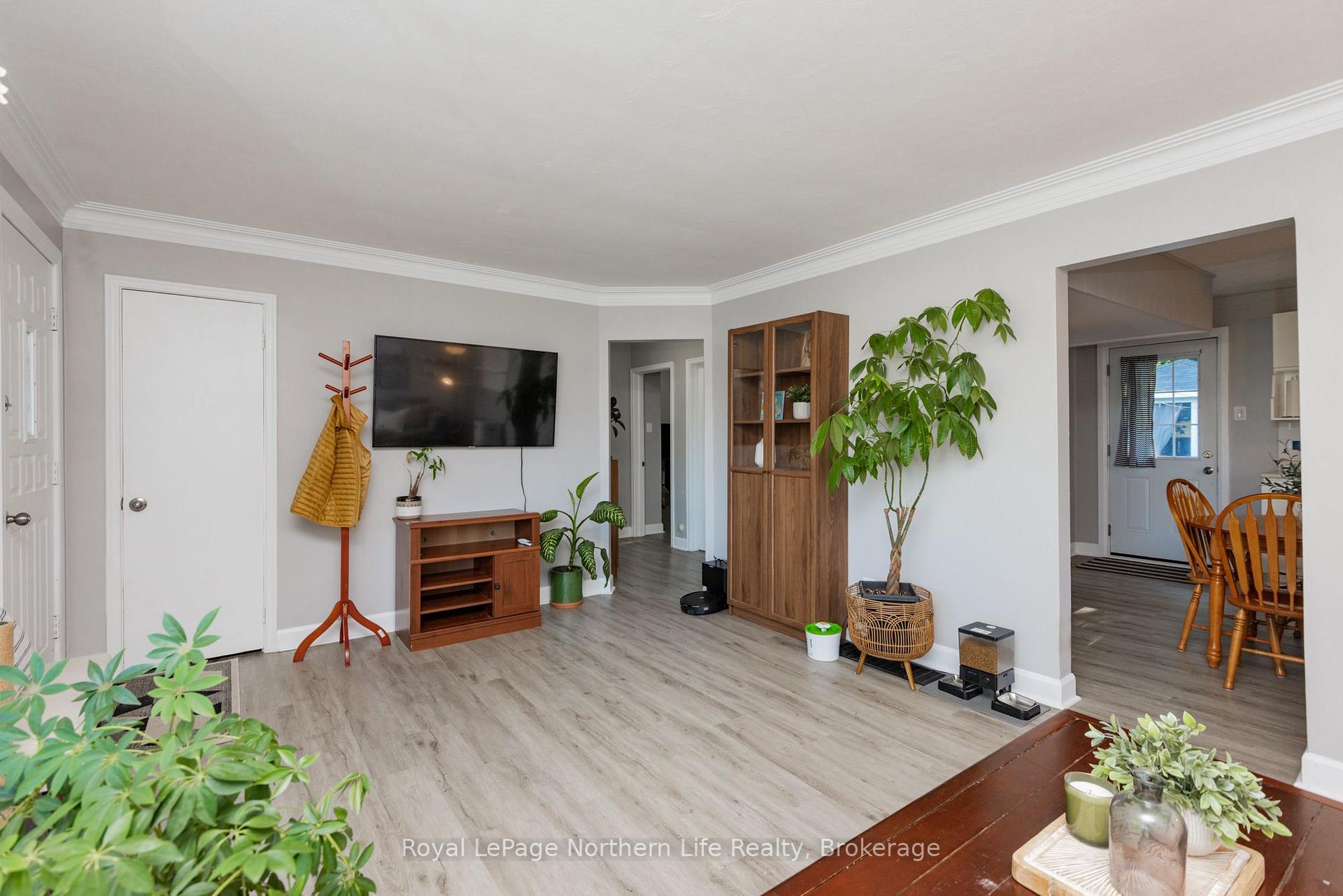 Photo 15 of 263 Wesley Avenue, North Bay, Ferris — HOMEH