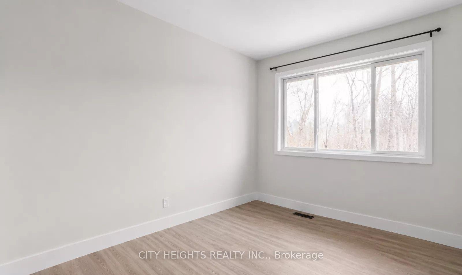 Photo 5 of Unit Upper, 99 Wellington Street E, Barrie, City Centre — HOMEH