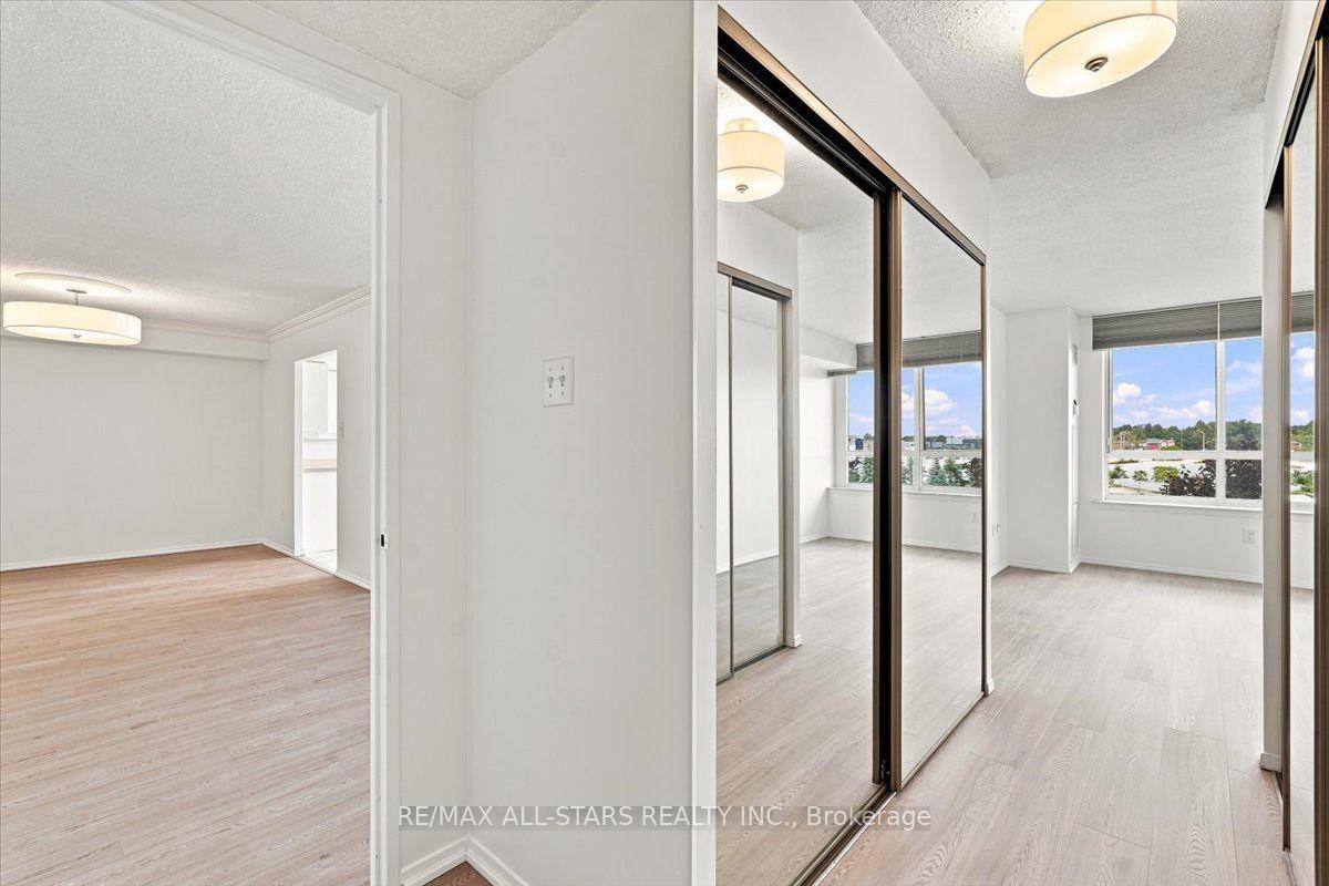 Photo 16 of Unit 528, 25 Austin Drive, Markham, Markville — HOMEH
