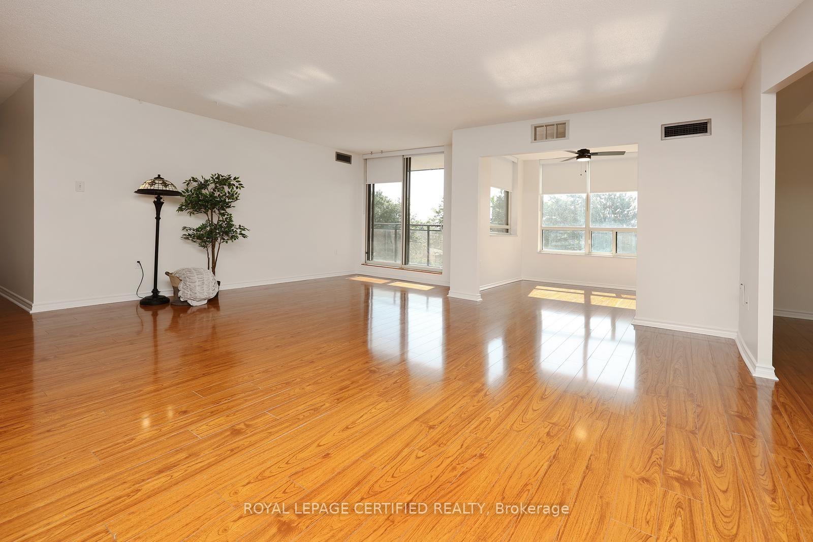 Photo 10 of Unit 312, 20 Cherrytree Drive, Brampton, Fletcher's Creek South — HOMEH